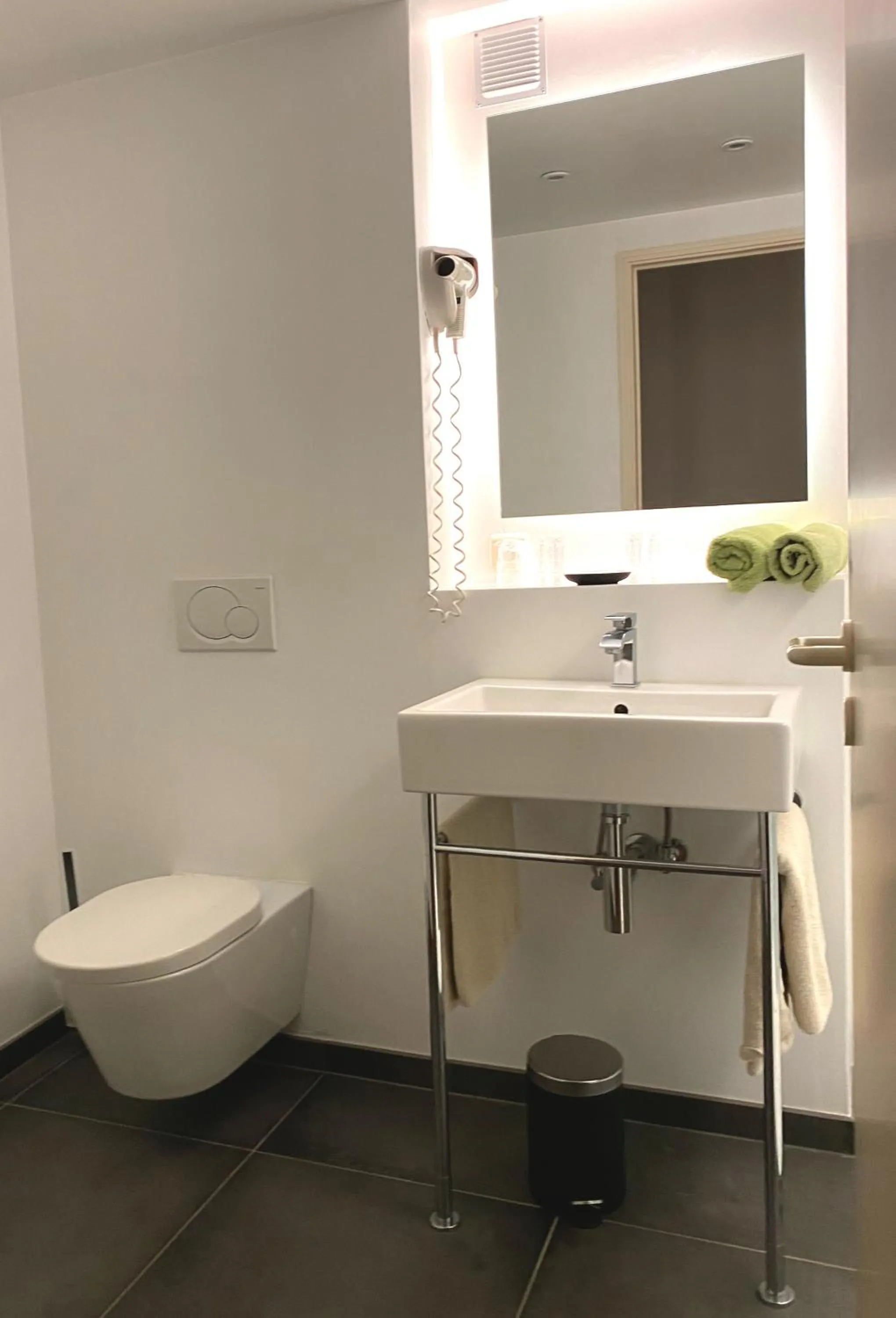 Bathroom in Hotel Côté Cour