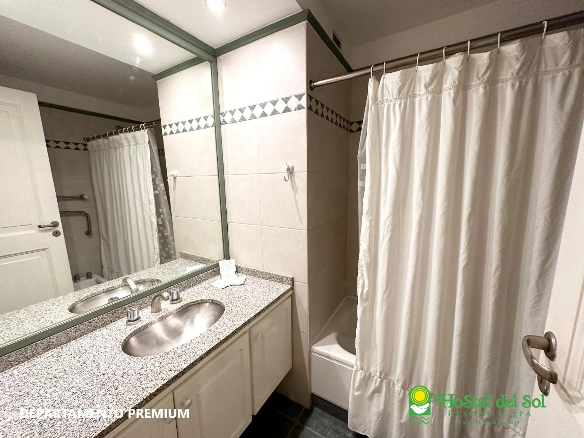 Bathroom in Hostal del Sol