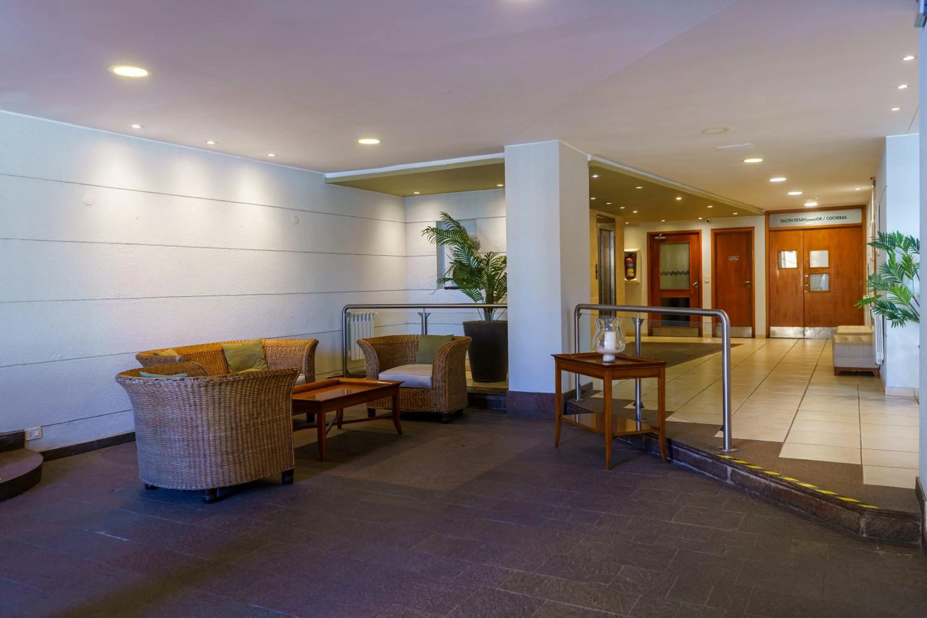 Living room in Hostal del Sol