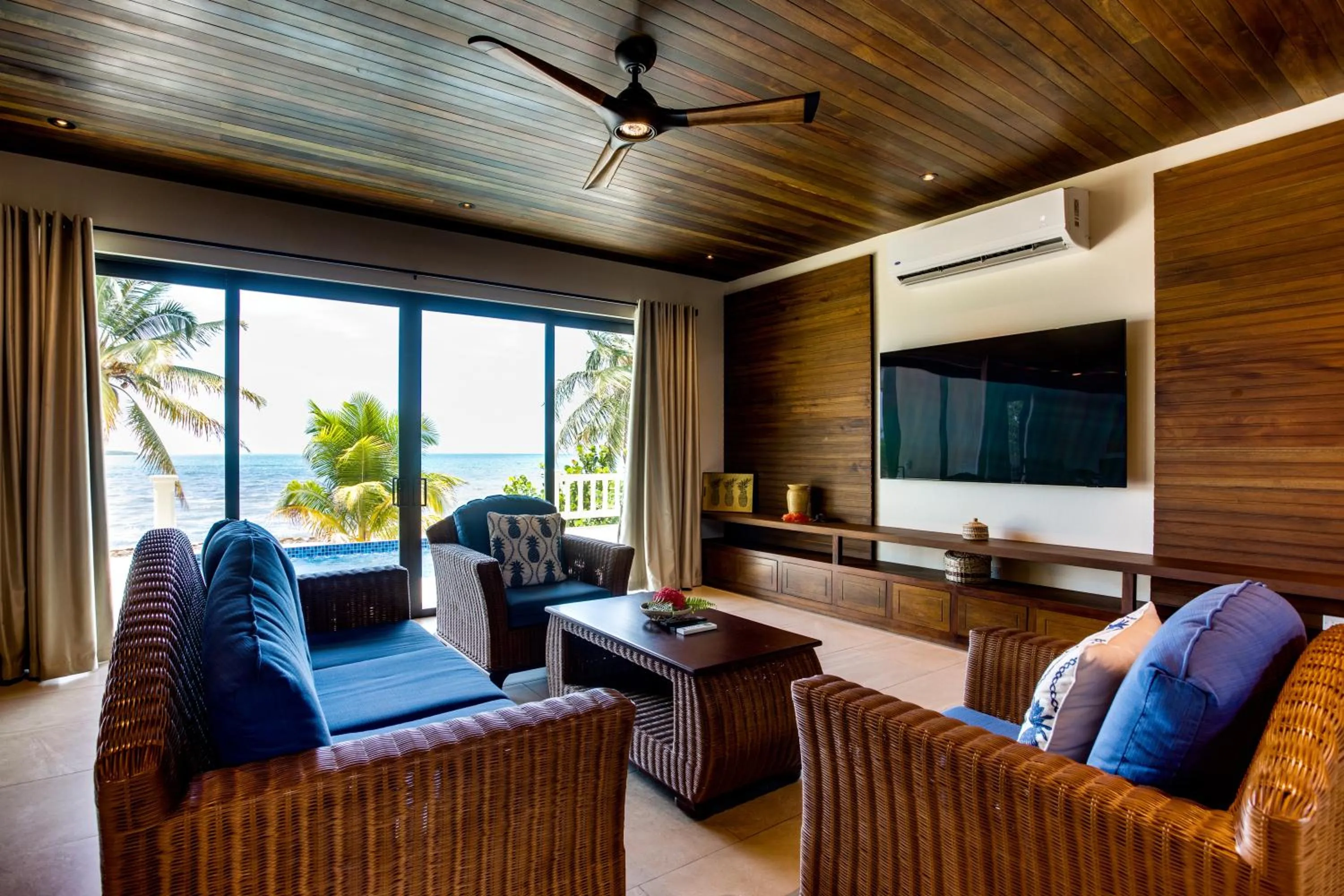 Naïa Resort and Spa