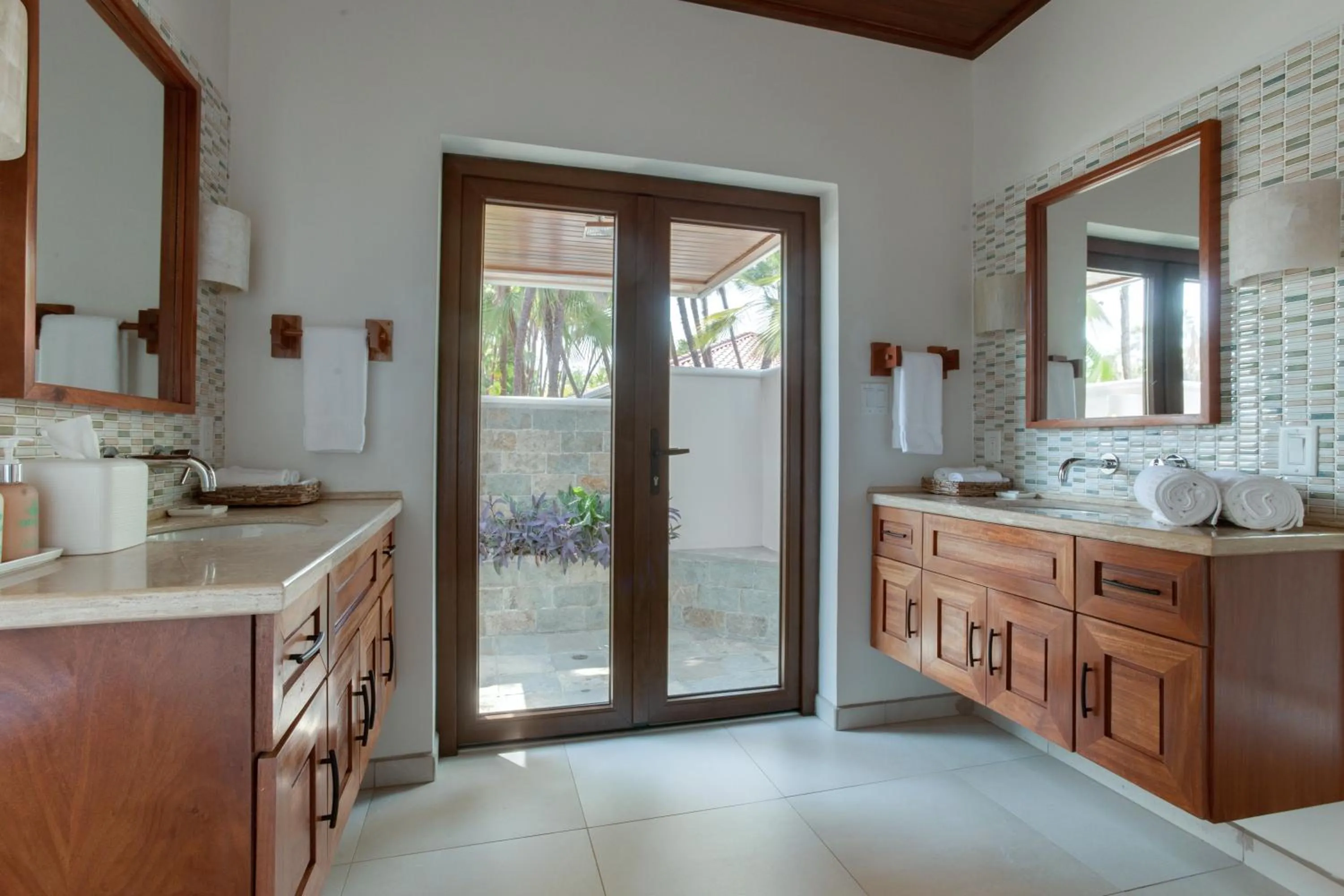 Naïa Resort and Spa