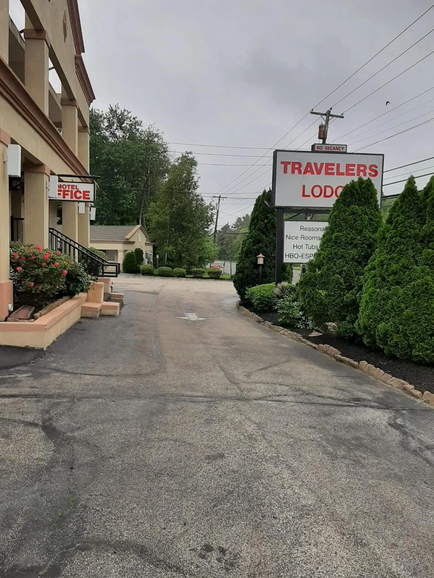 Travelers Lodge