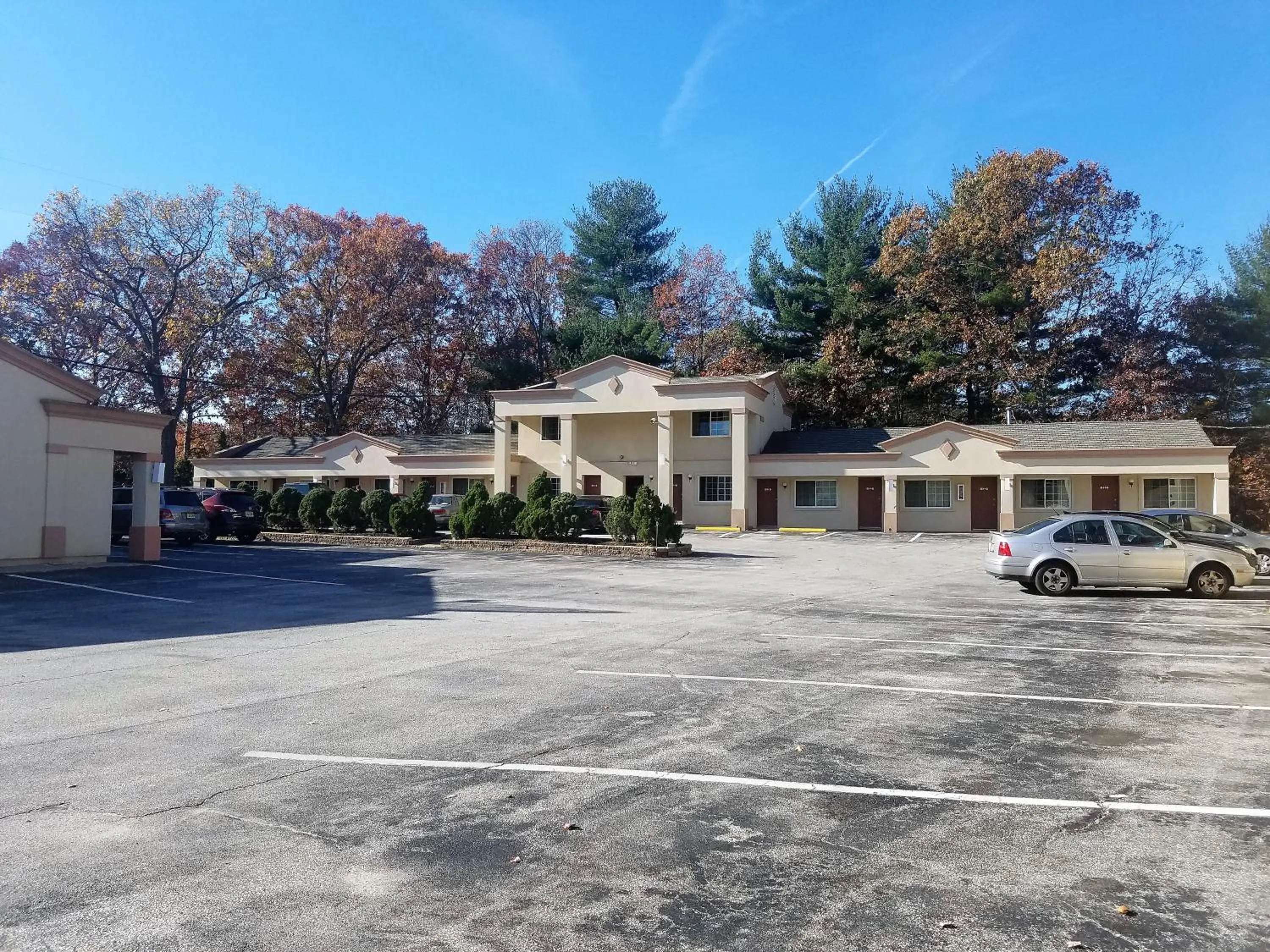 Property building in Travelers Lodge