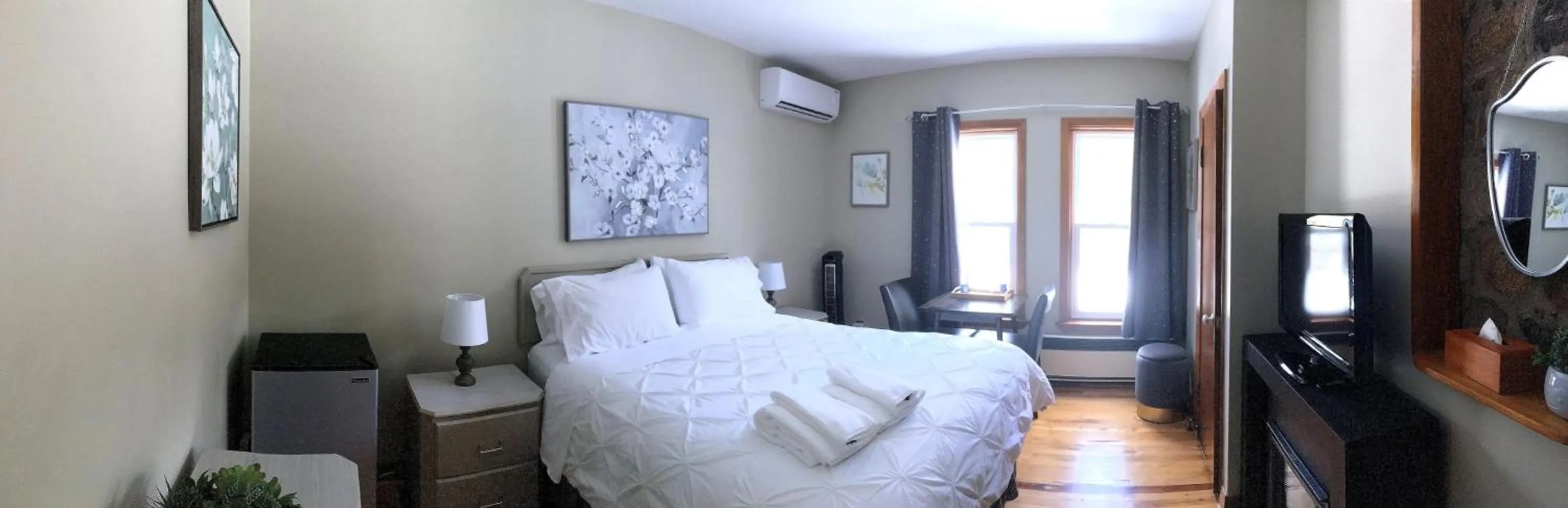 Photo of the whole room in Auberge Clos-Joli