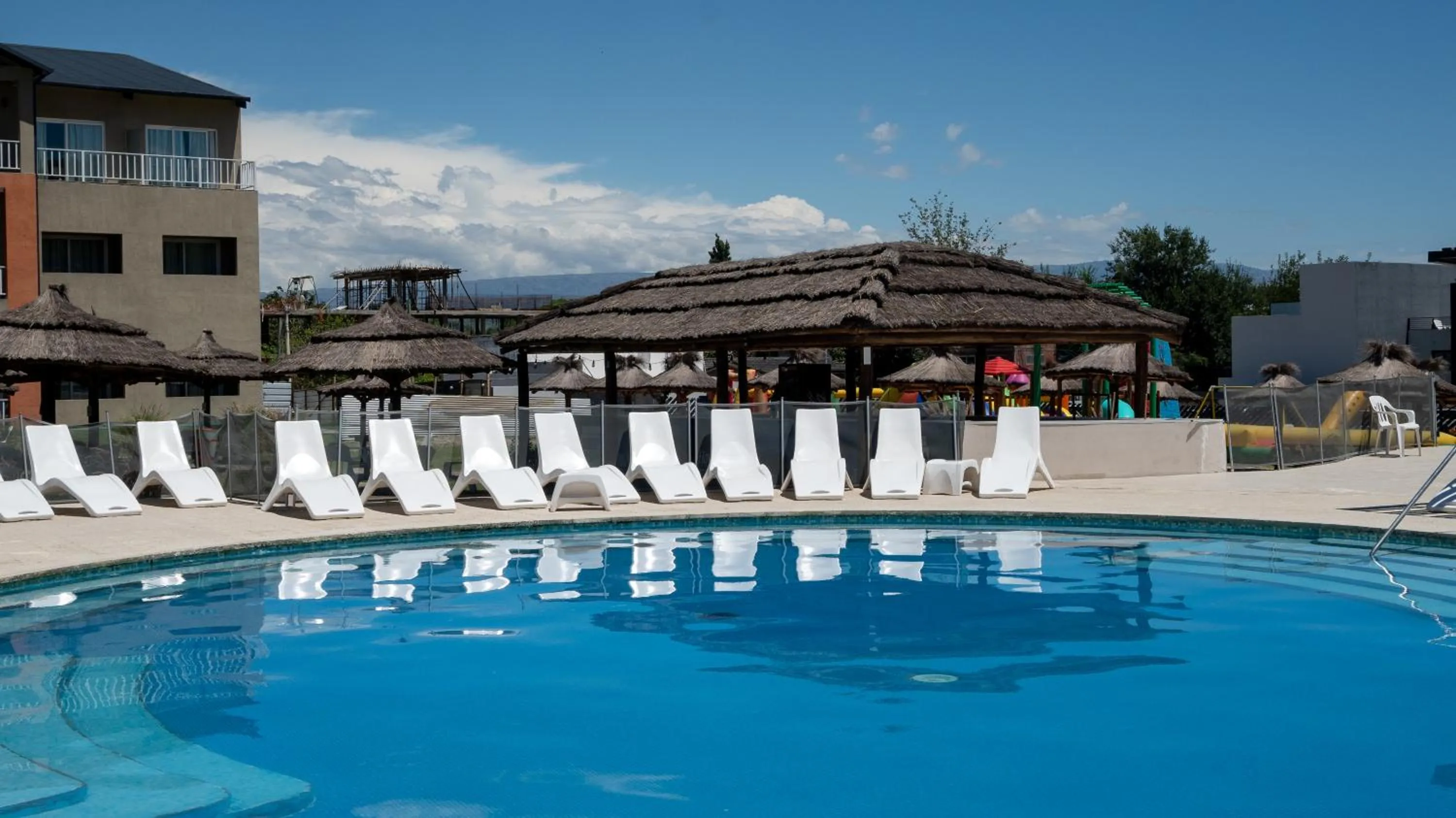 Swimming pool in Howard Johnson Plaza Villa Carlos Paz