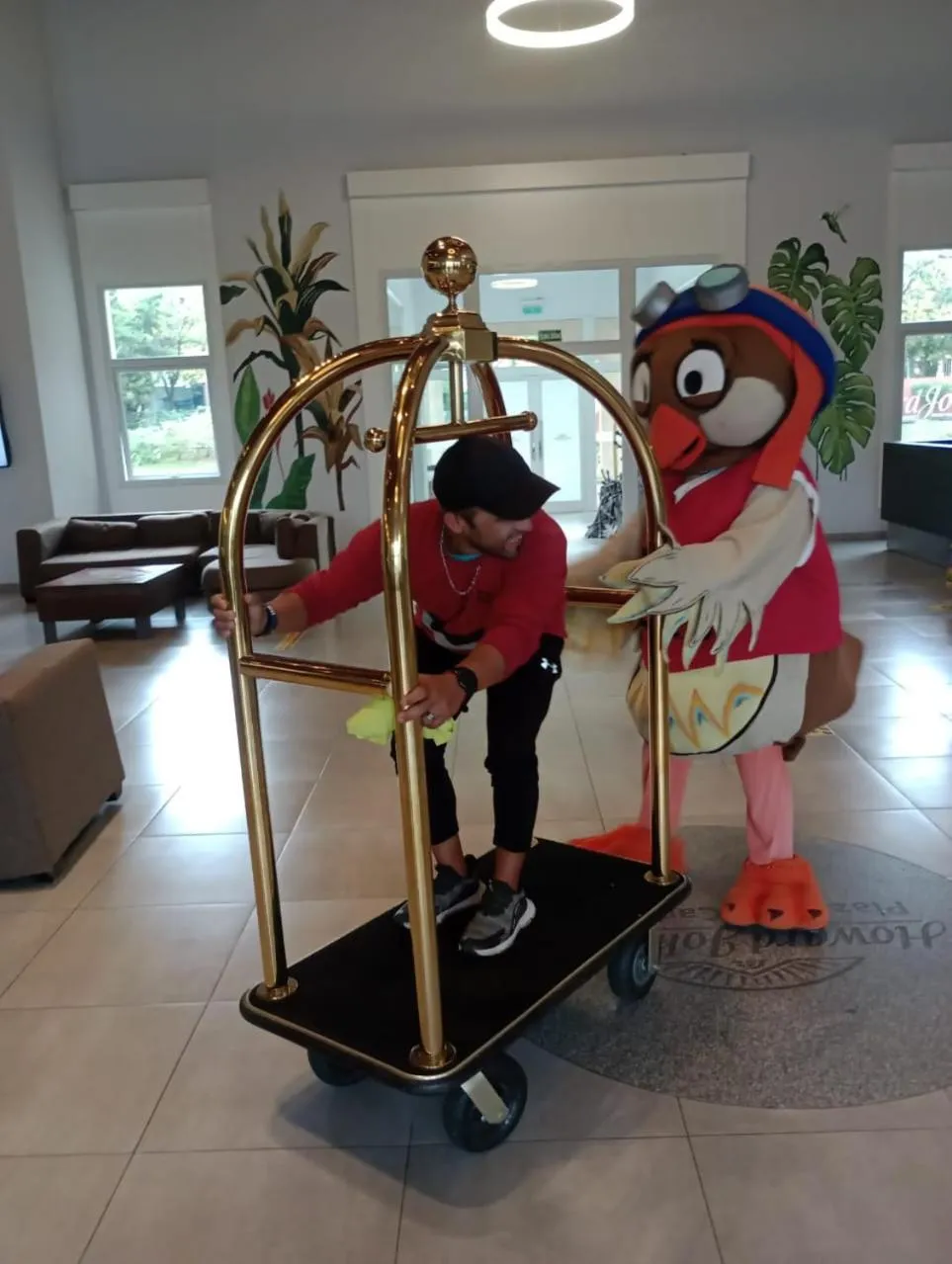 People in Howard Johnson Plaza Villa Carlos Paz