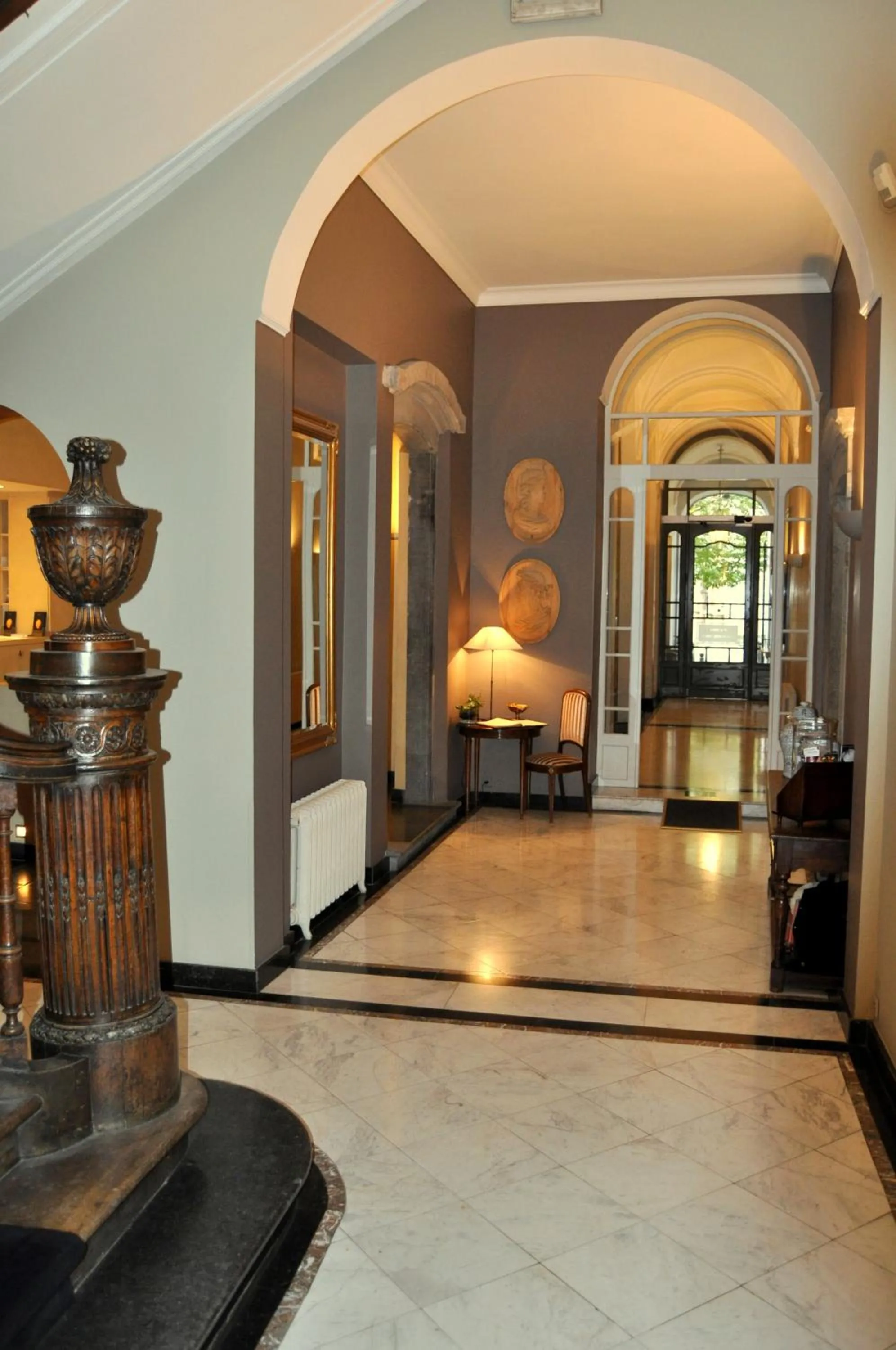 Facade/entrance in Hotel le Dixseptieme