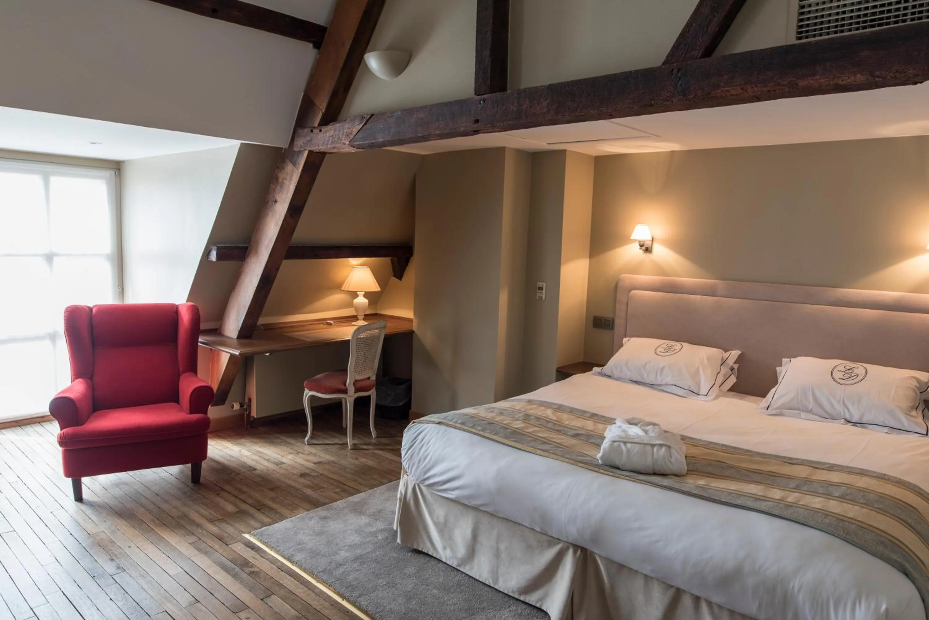 Bedroom, Bed in Hotel le Dixseptieme