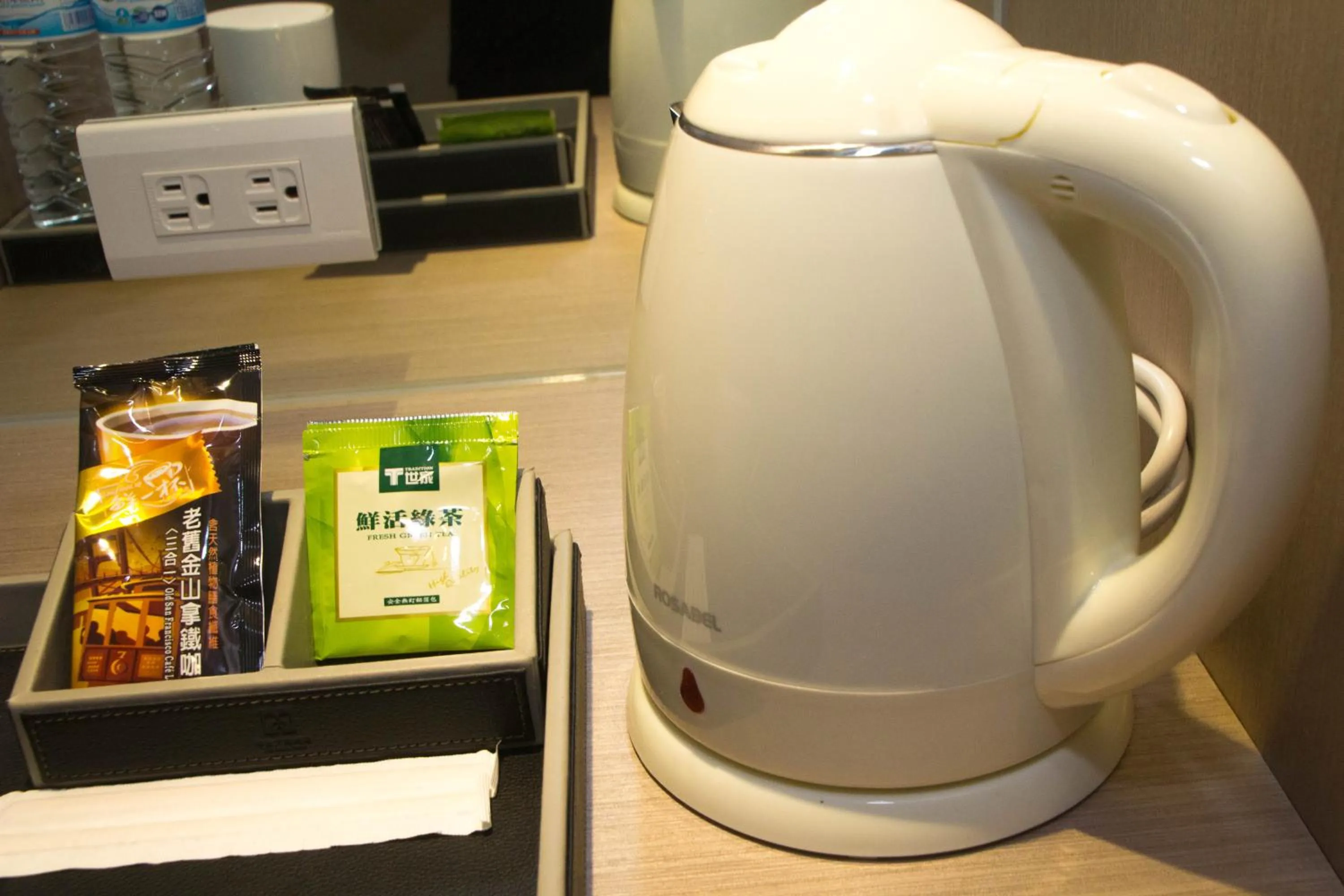 Coffee/tea facilities in The Koos Hotel Dahu