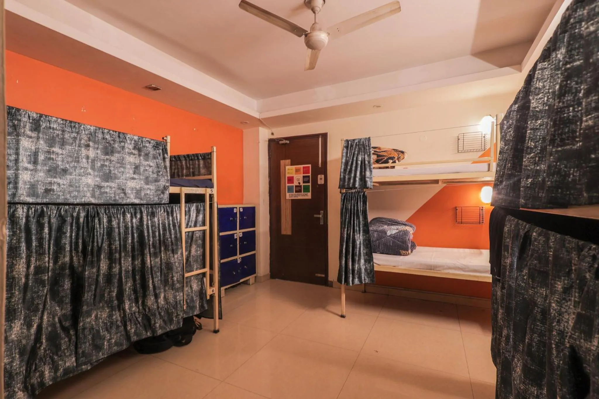 Bedroom, Bed in AmigosIndia