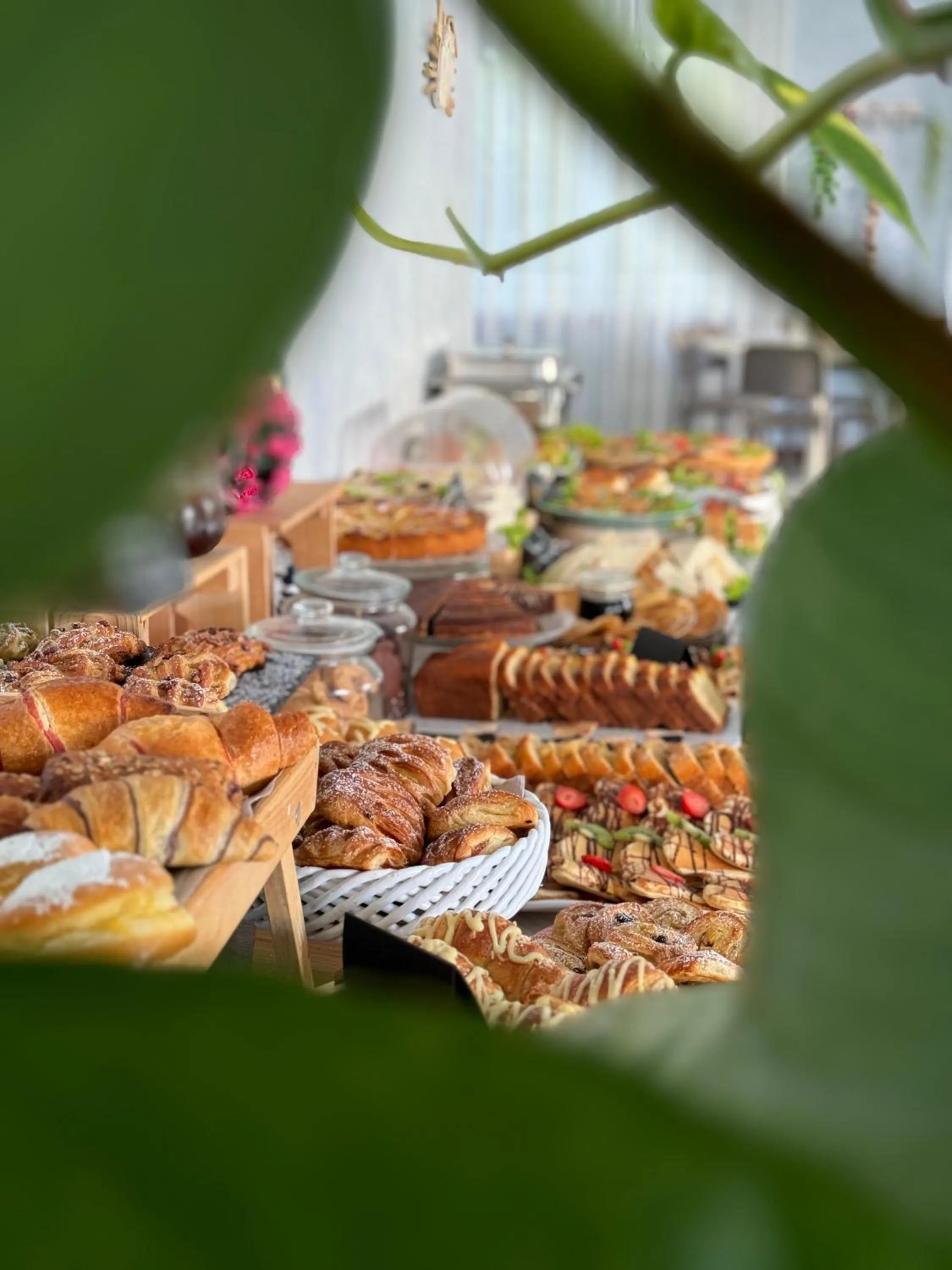 Restaurant/places to eat in Beach Hotel Clerice