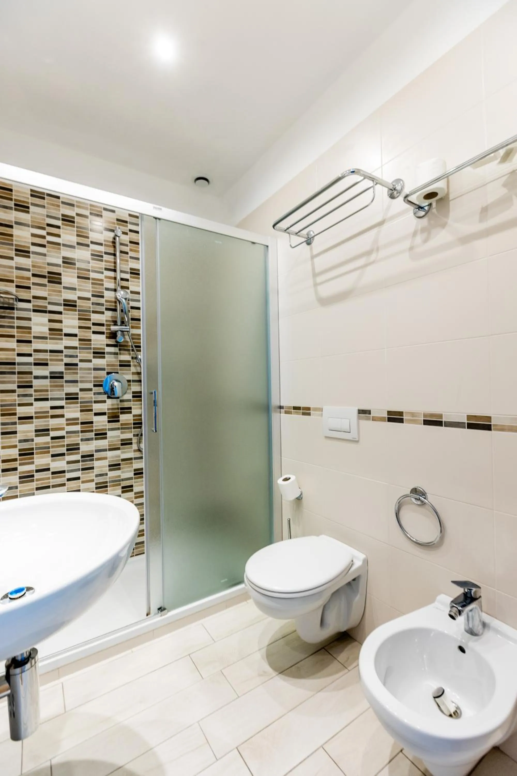 Shower in Beach Hotel Clerice