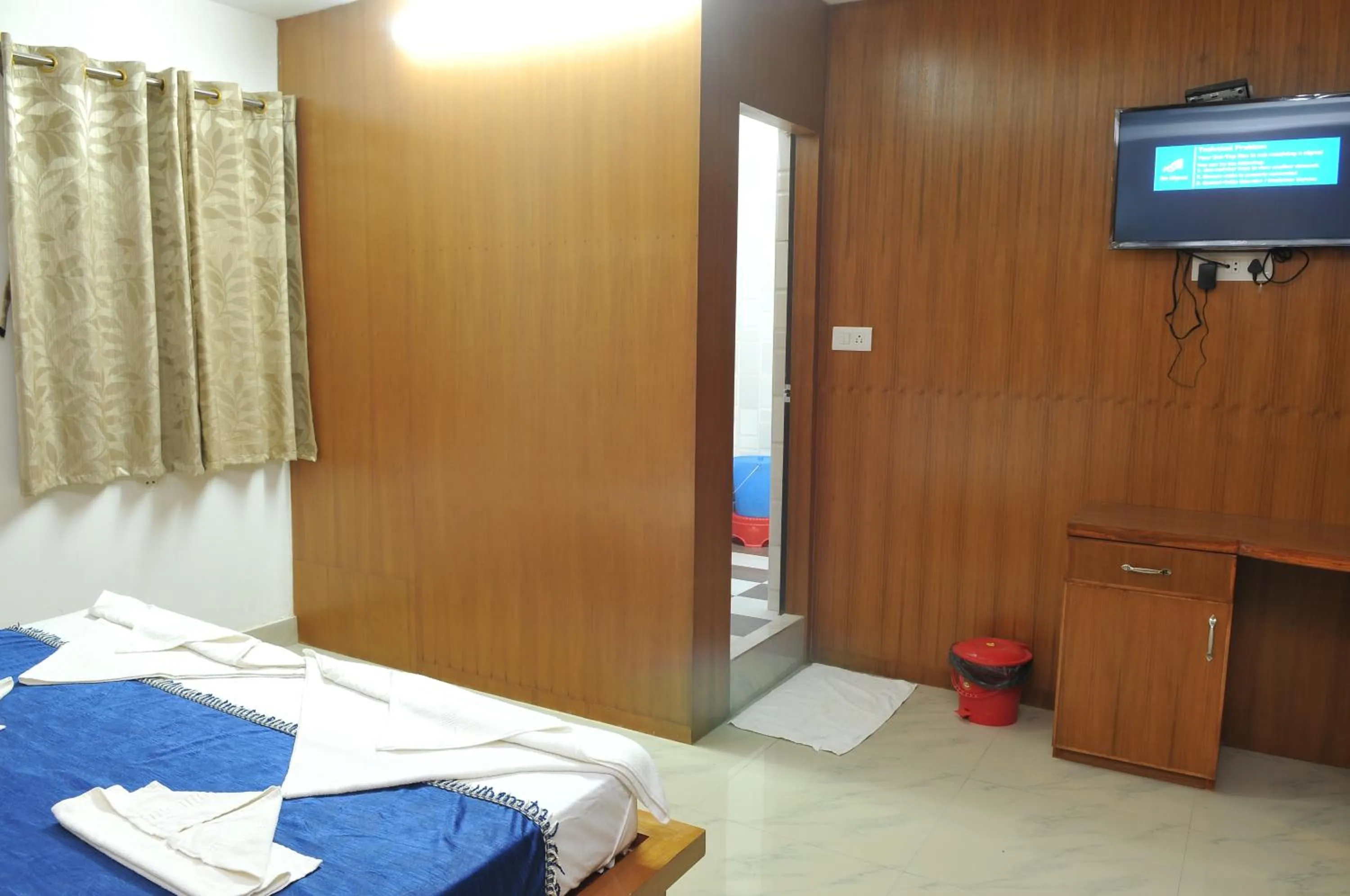 Bed in New Hotel Shiva