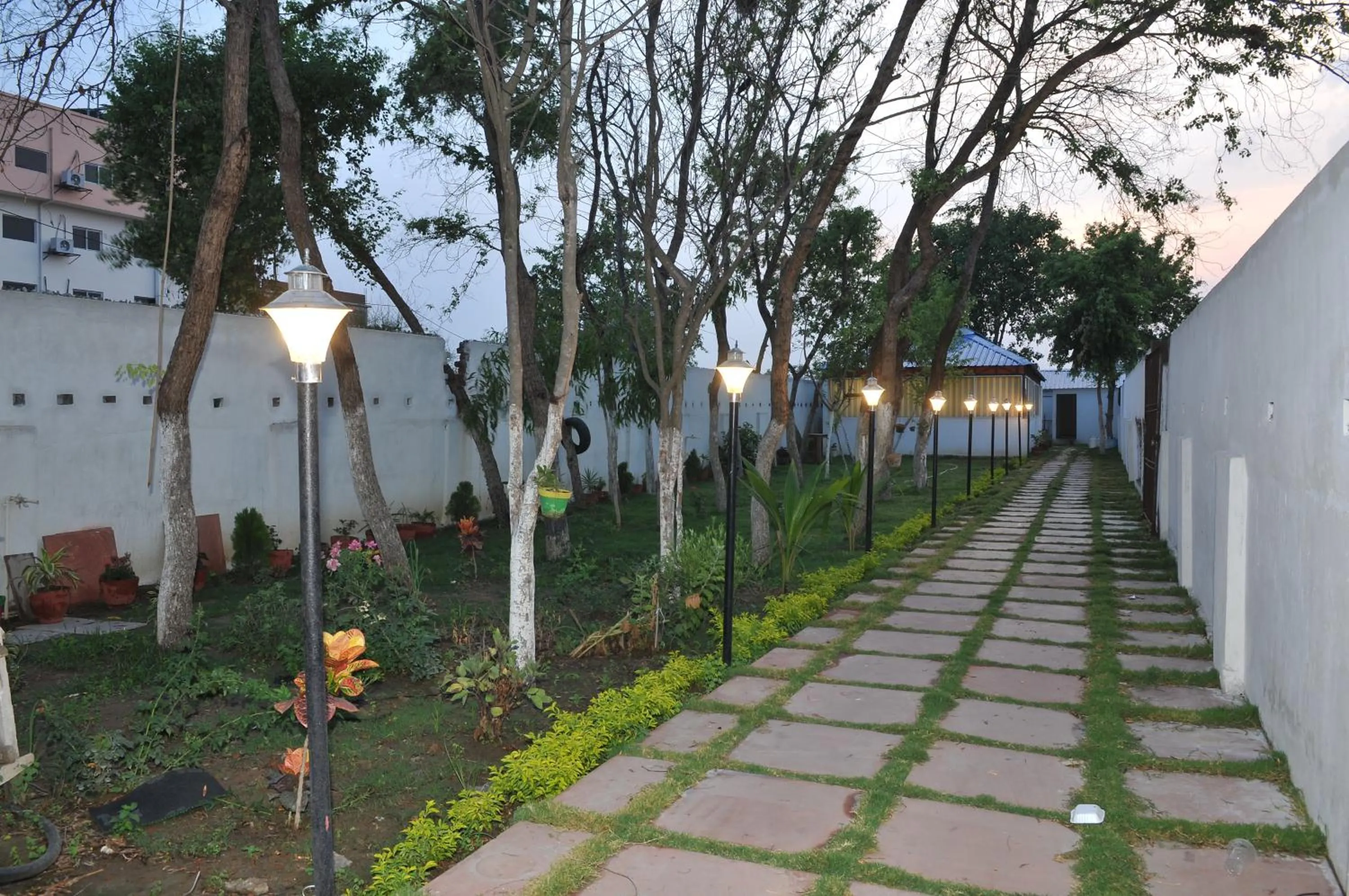 Garden in New Hotel Shiva