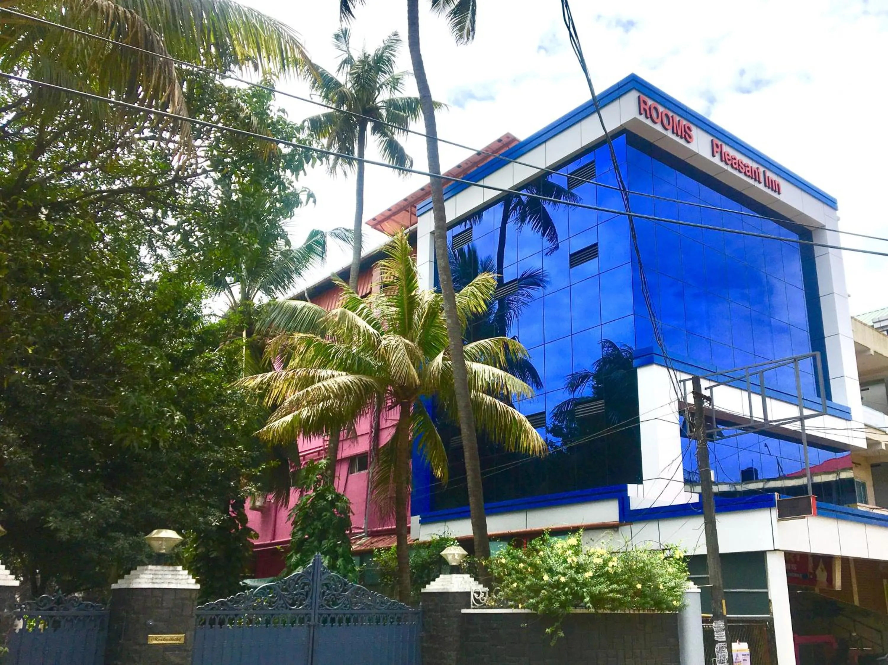 Property building in Pleasant Inn