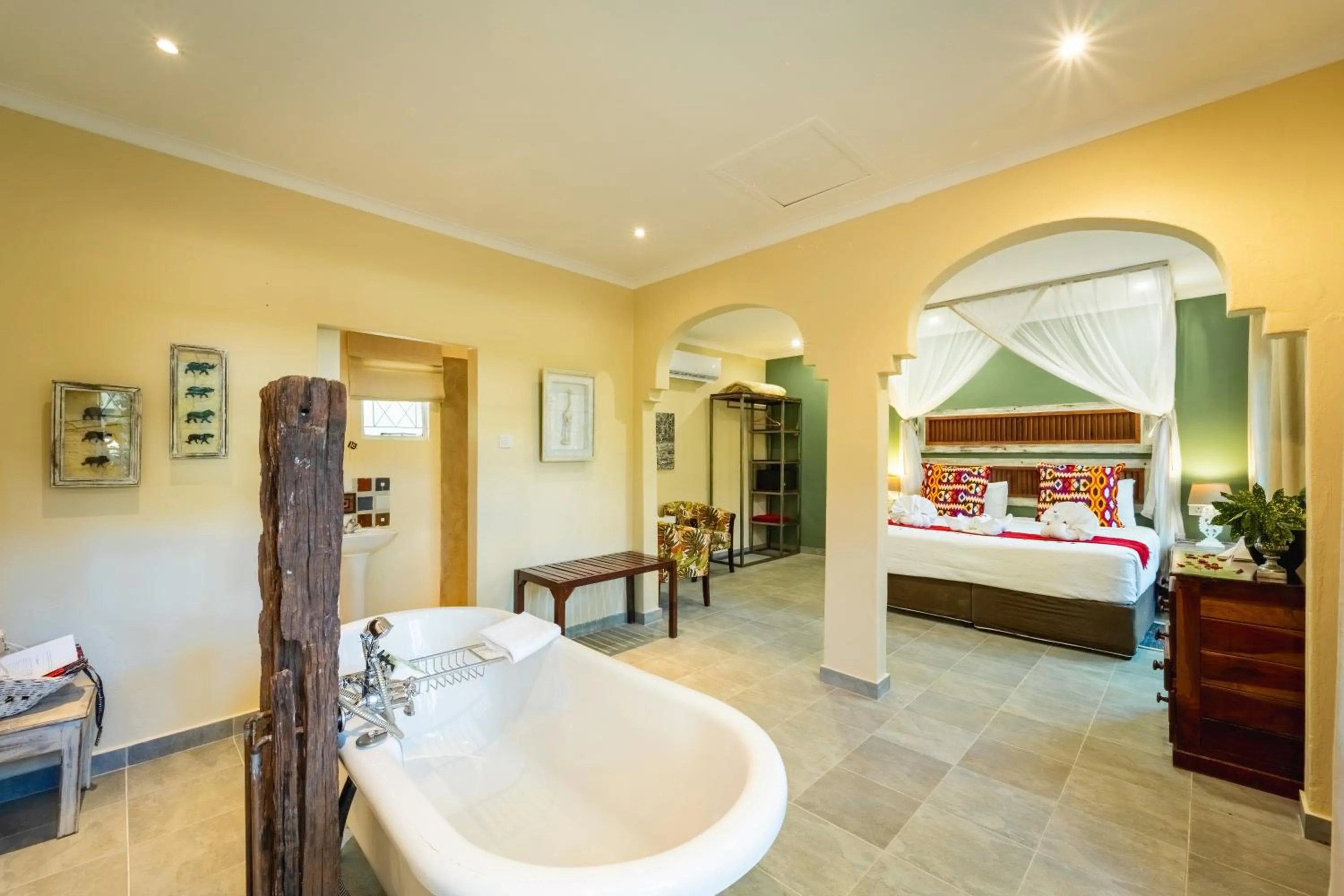 Photo of the whole room, Bed in Bayete Guest Lodge