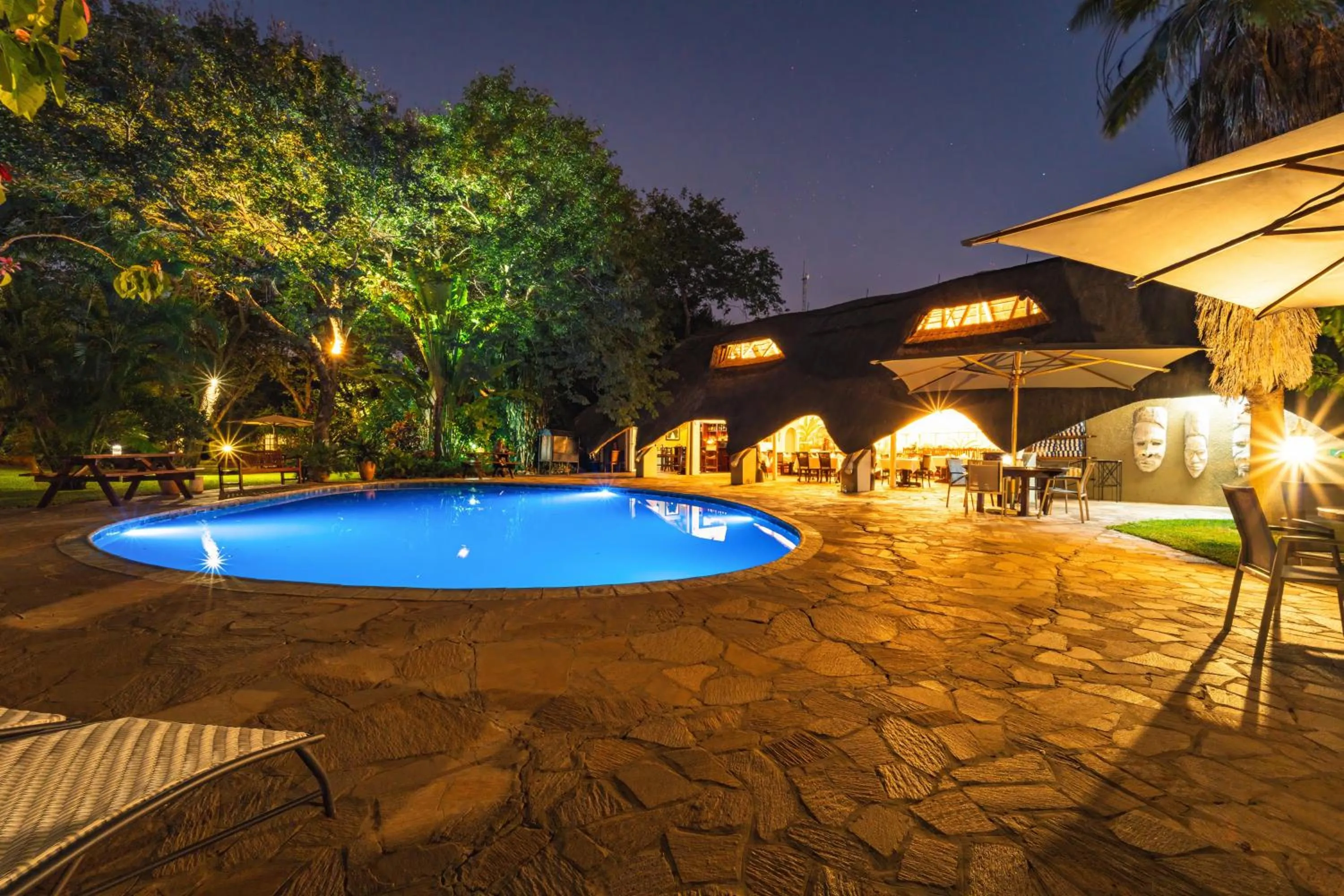Swimming pool in Bayete Guest Lodge