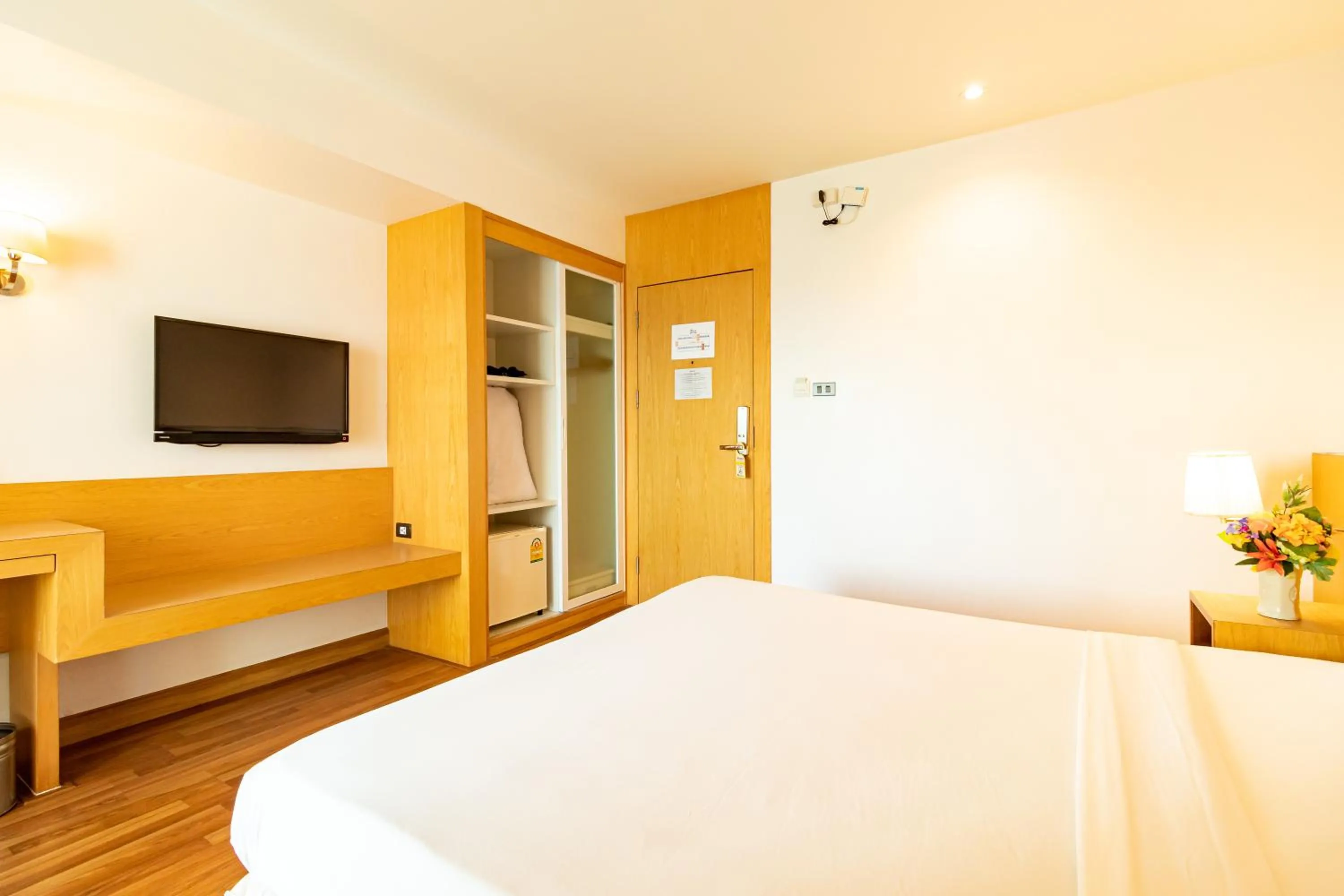 Photo of the whole room, Bed in Viva Hotel Songkhla