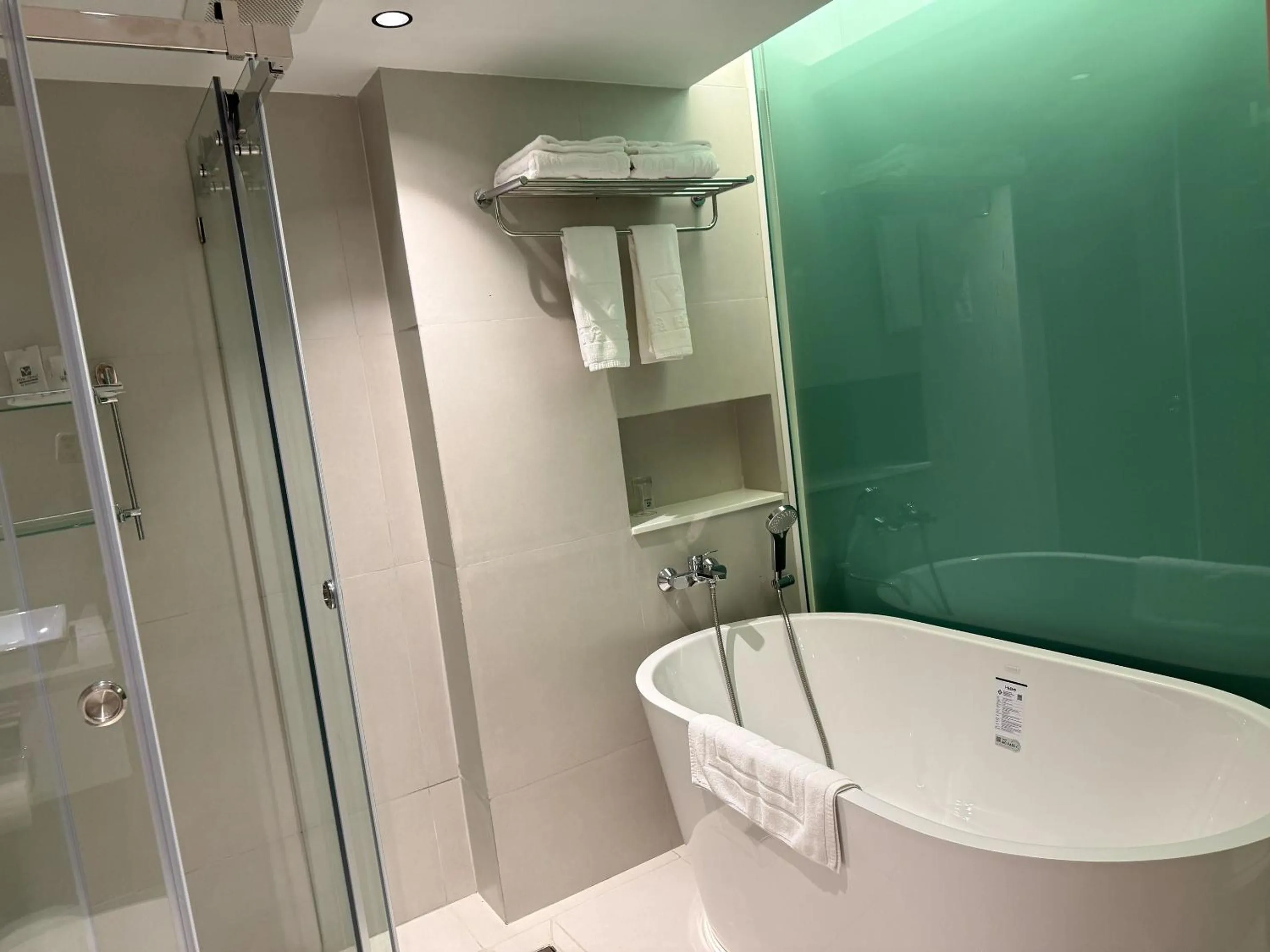 Bathroom in Viva Hotel Songkhla