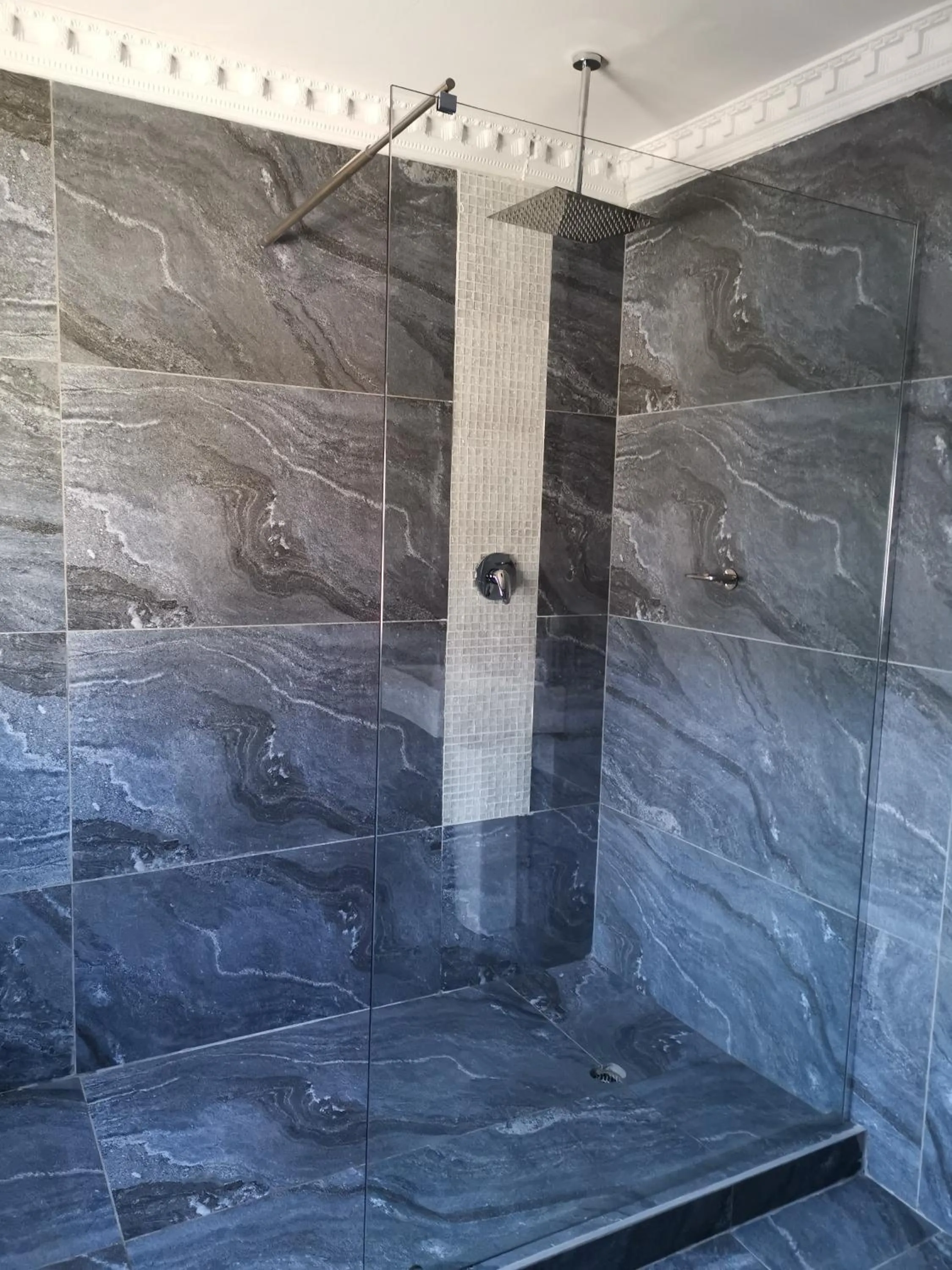 Shower in The Green Olive Guesthouse