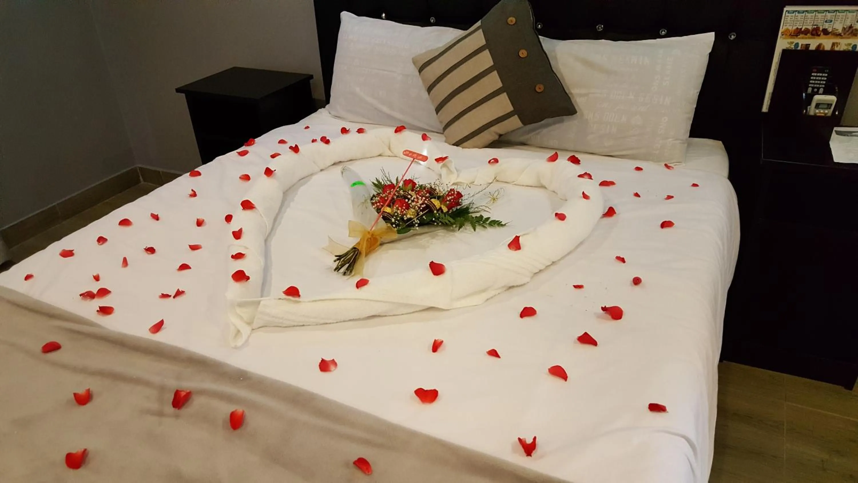 Bed in The Green Olive Guesthouse