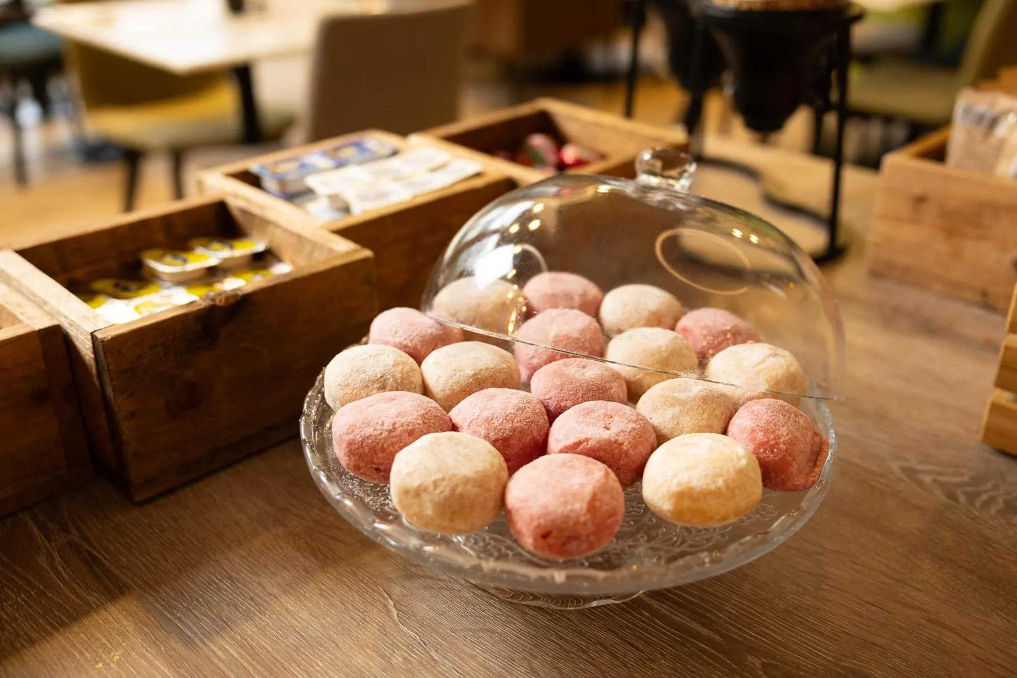 Breakfast in Holiday Inn Brussels Schuman by IHG