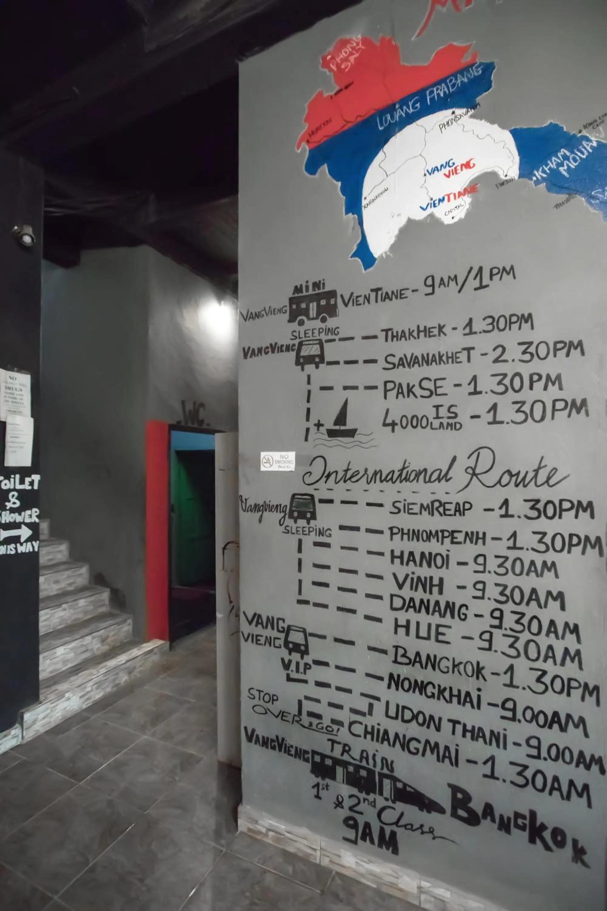 Property building in Vangvieng Rock Backpacker Rooftop Hostel