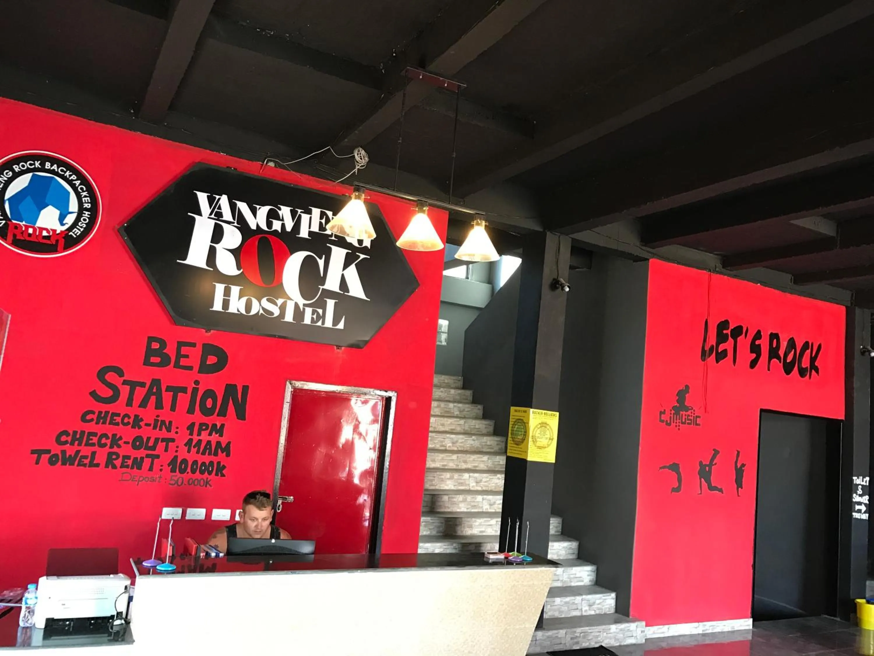 Property building in Vangvieng Rock Backpacker Rooftop Hostel