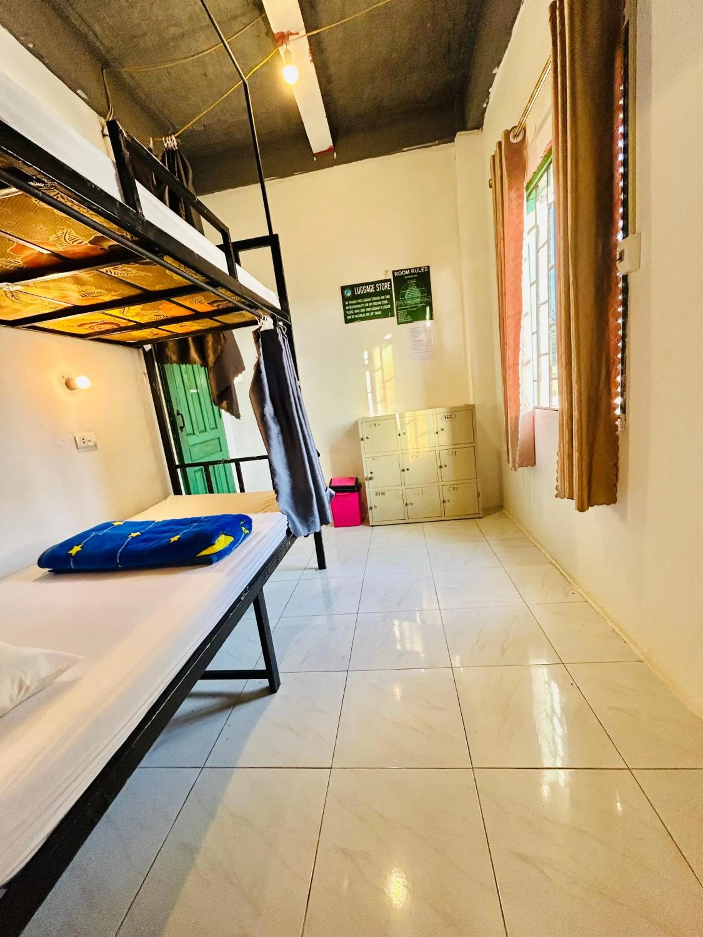 bunk bed, Bed in Vangvieng Rock Backpacker Rooftop Hostel