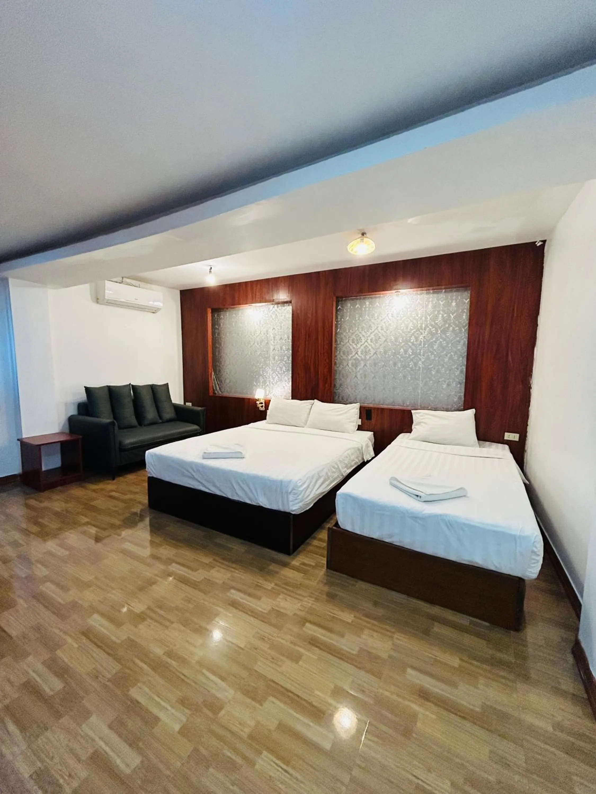 Bedroom, Bed in Vangvieng Rock Backpacker Rooftop Hostel