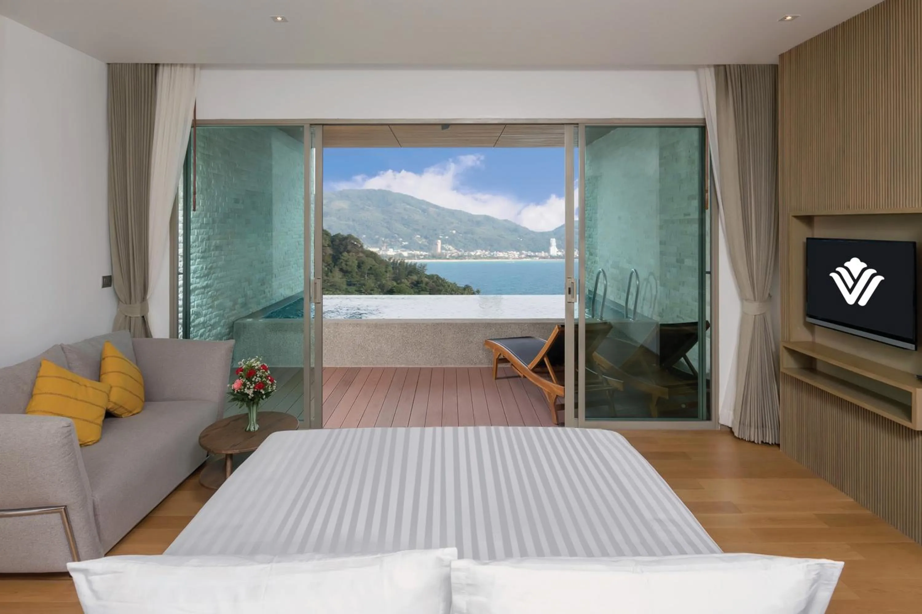 Bed in Wyndham Grand Phuket Kalim Bay