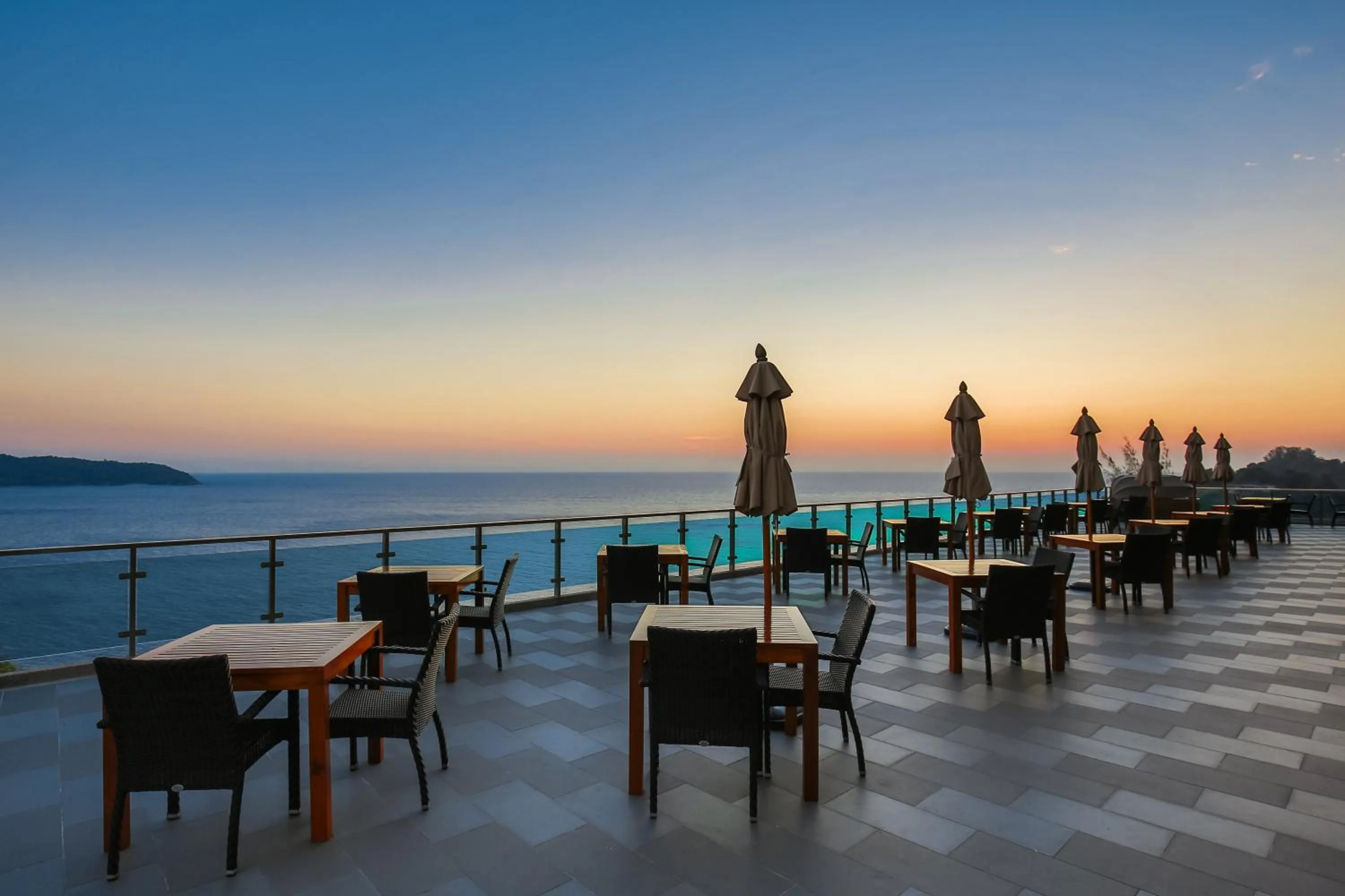 Restaurant/places to eat in Wyndham Grand Phuket Kalim Bay
