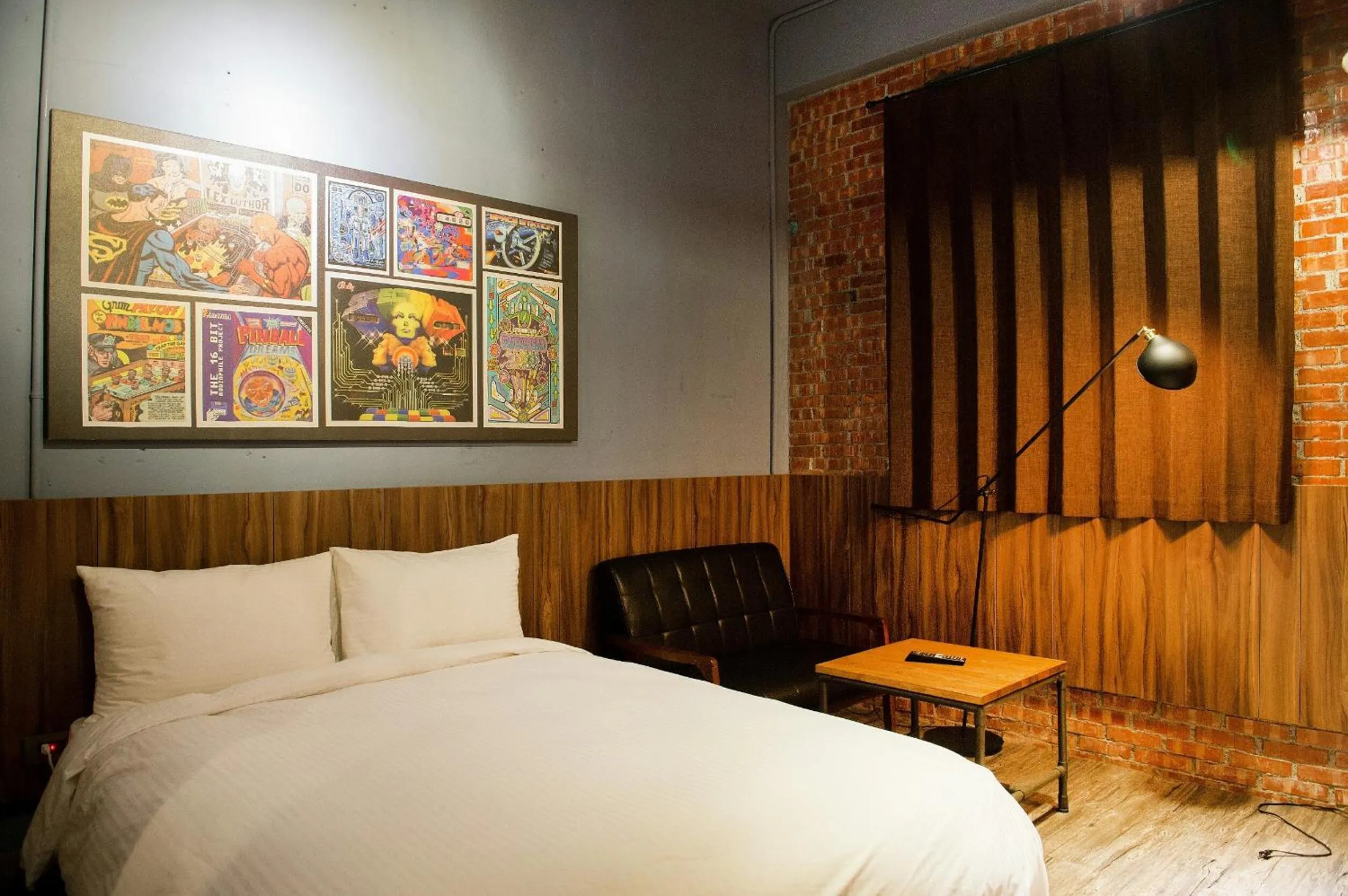 Photo of the whole room, Bed in The Brick