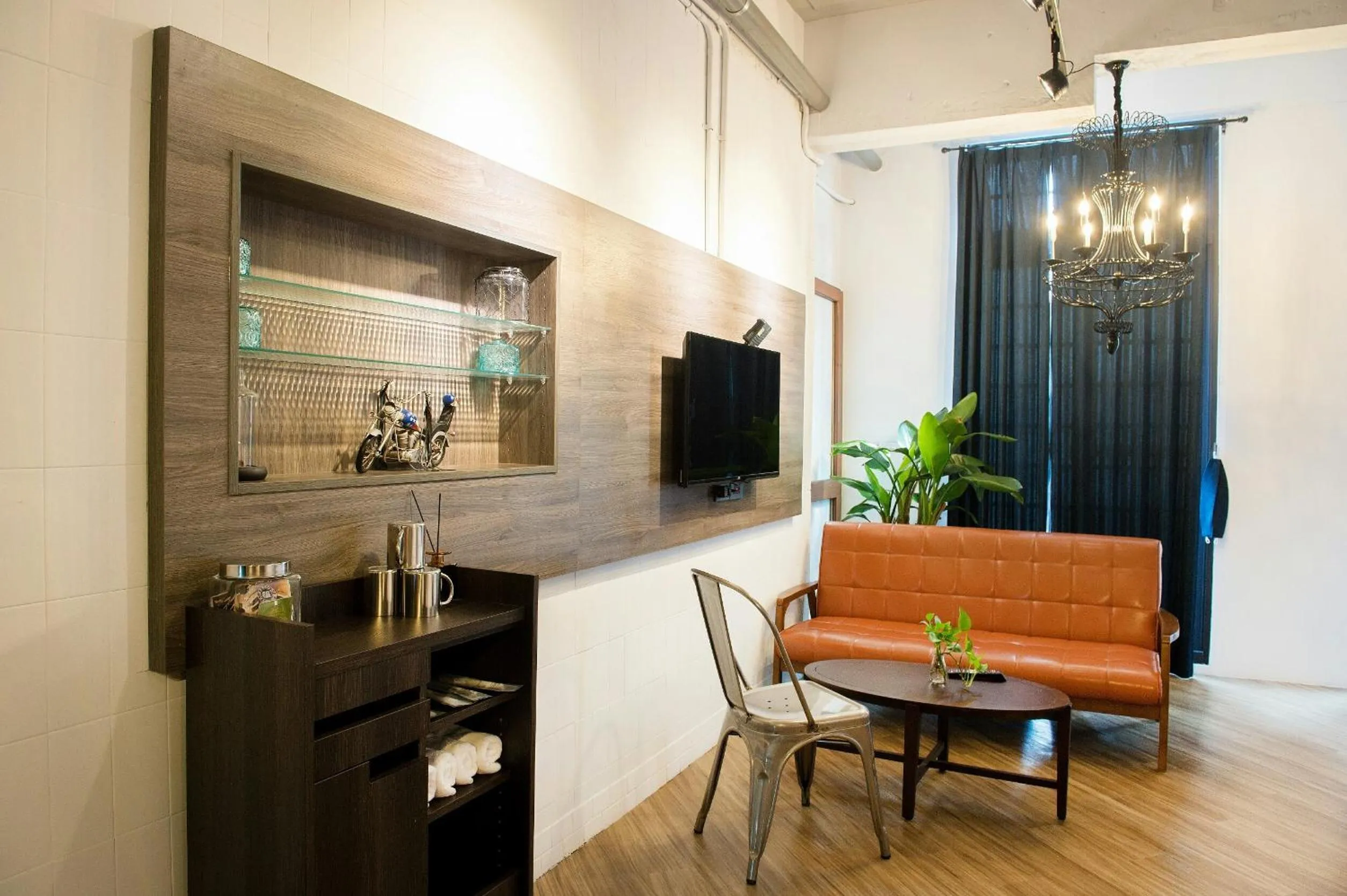 TV and multimedia in The Brick