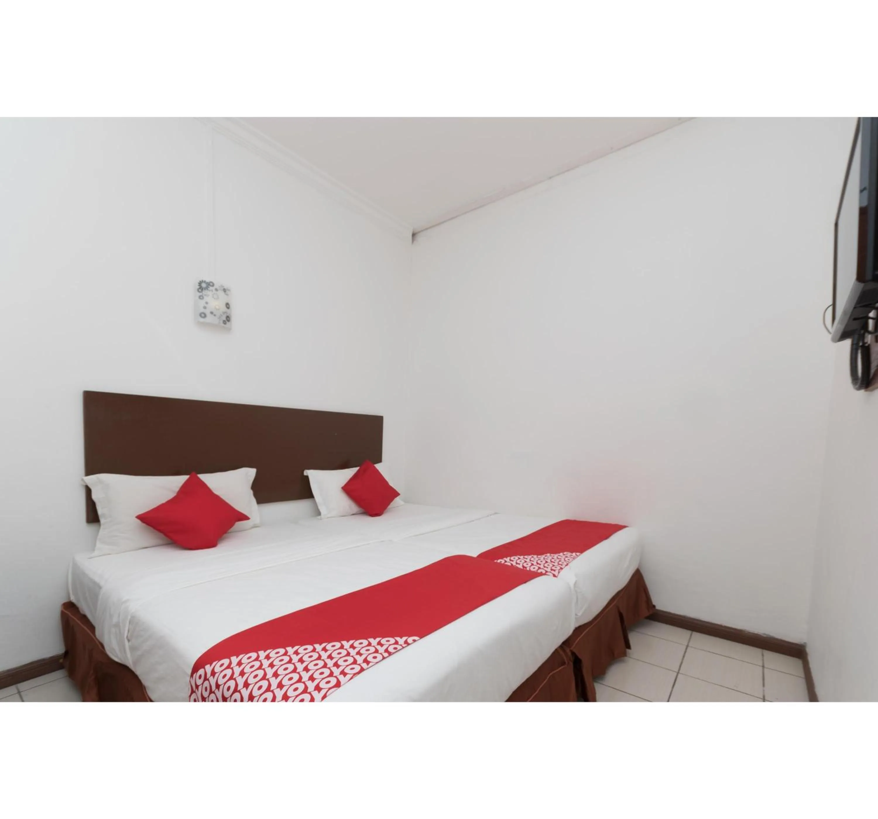 Bedroom, Bed in Hotel O Storytel