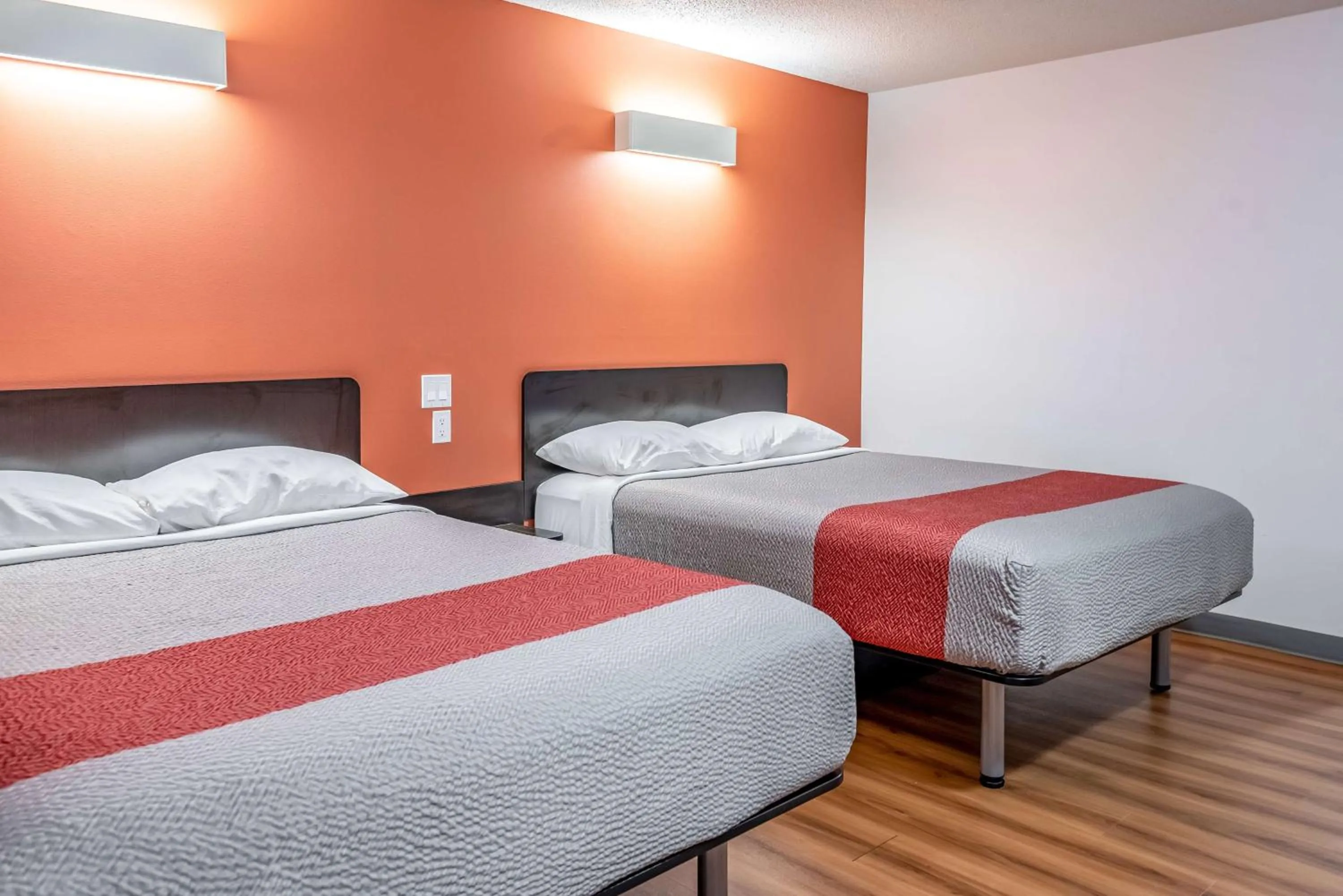 Photo of the whole room, Bed in Motel 6-Fort Nelson, BC