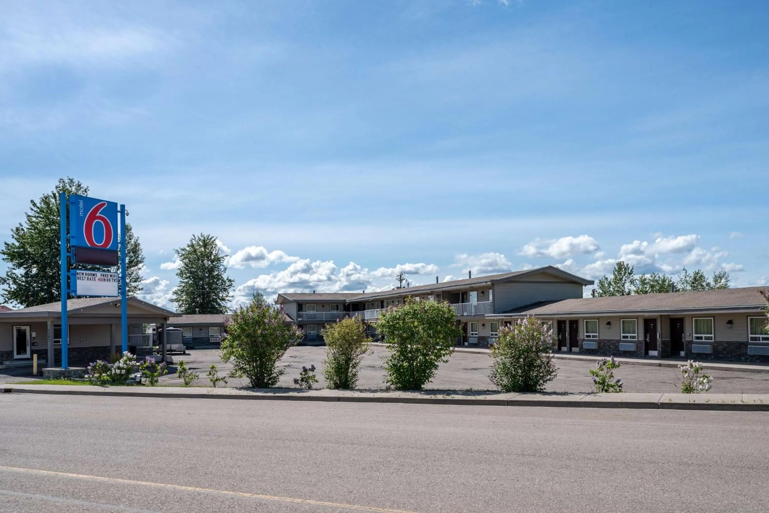 Property building in Motel 6-Fort Nelson, BC