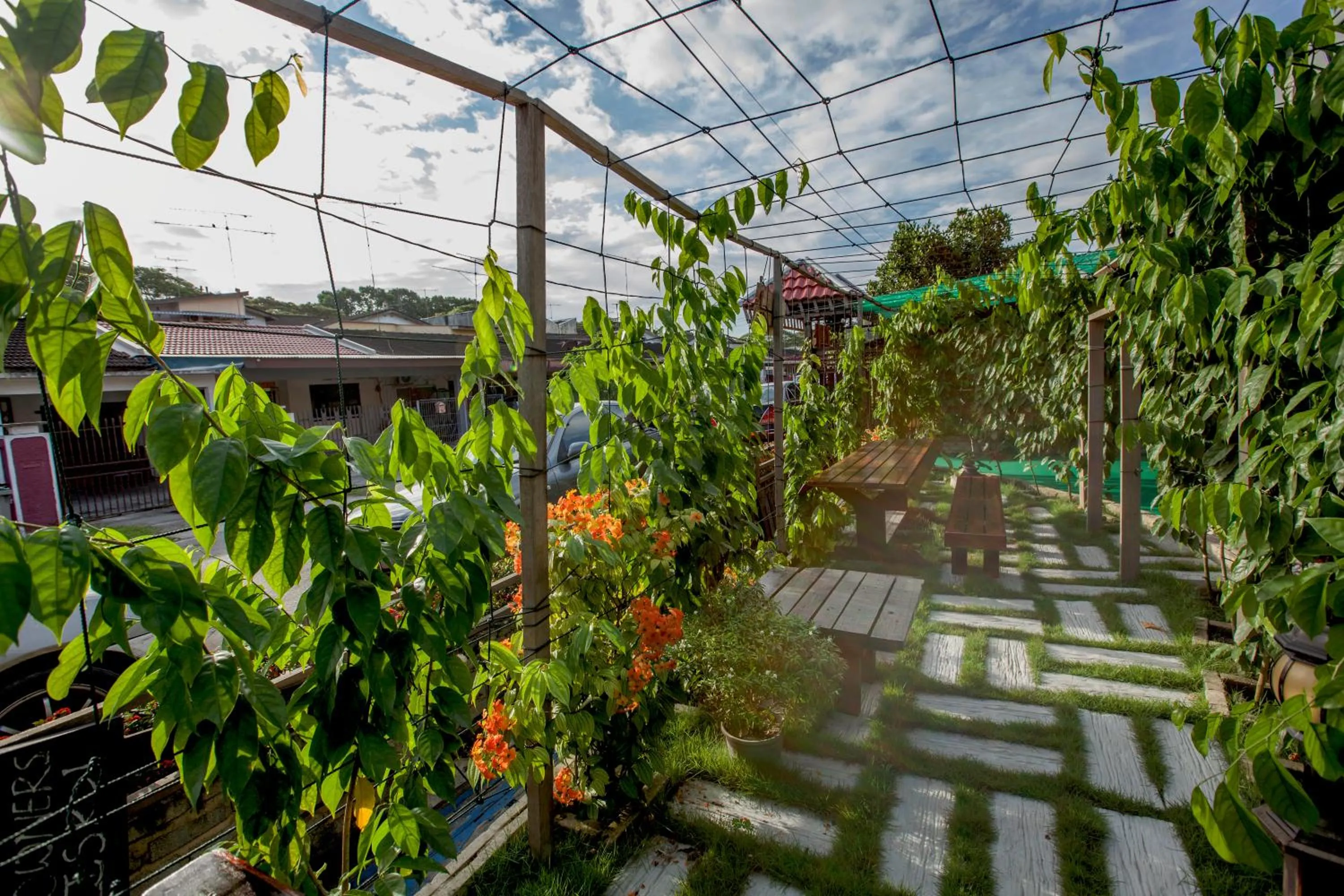 Garden in House Of My Eternal Love - Kulai Homestay