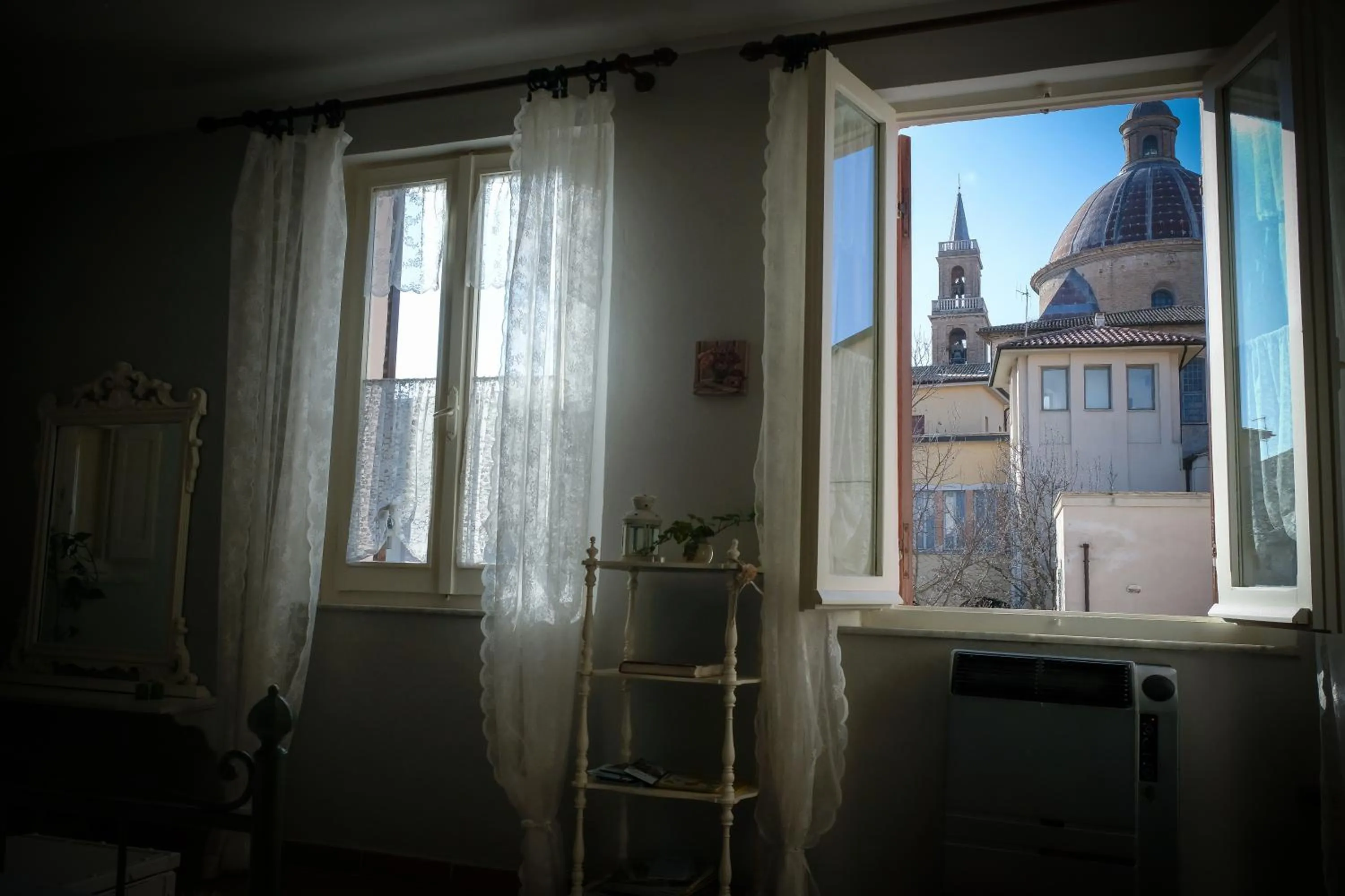 Photo of the whole room in La Pausetta