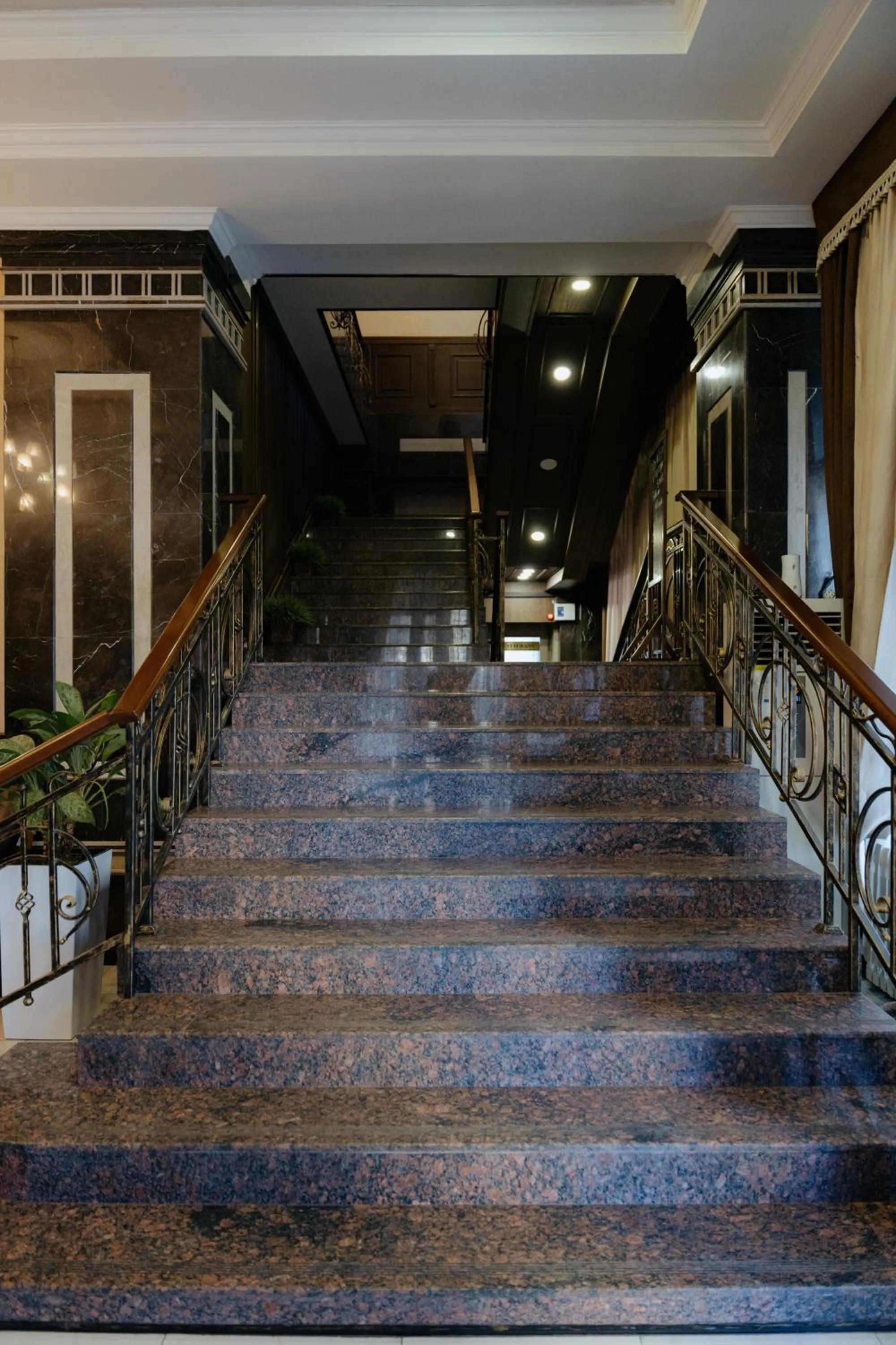 Bishkek Centrum Hotel