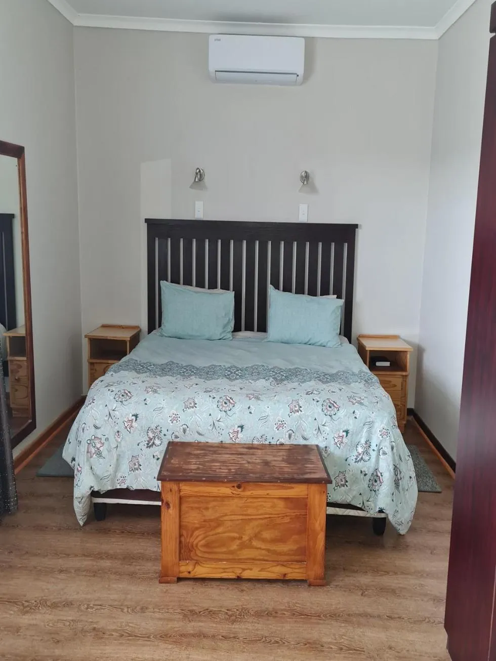 Bedroom, Bed in Skietberg Lodge