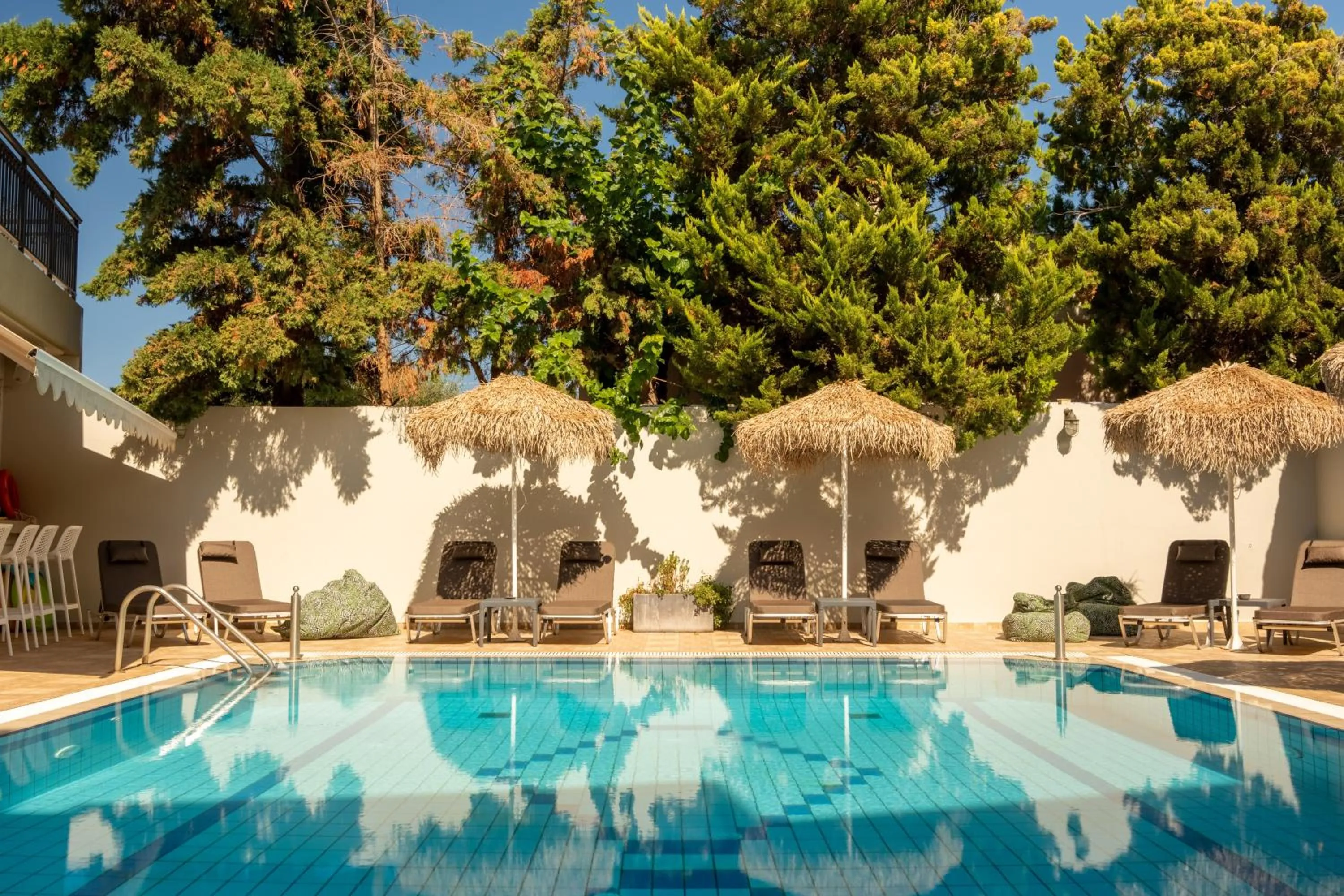 Swimming pool in Sunshine Boutique Hotel by Estia