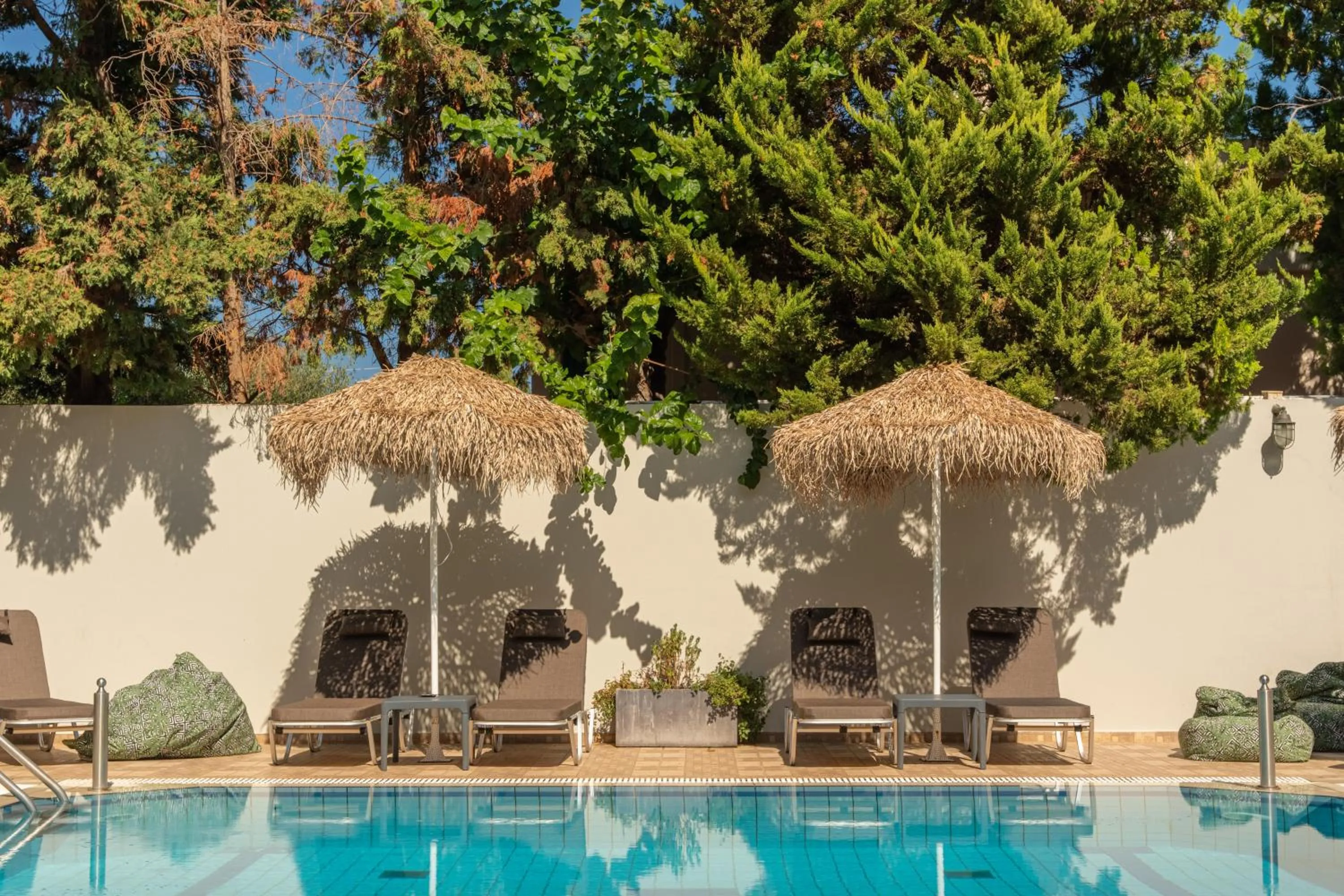 Swimming pool in Sunshine Boutique Hotel by Estia