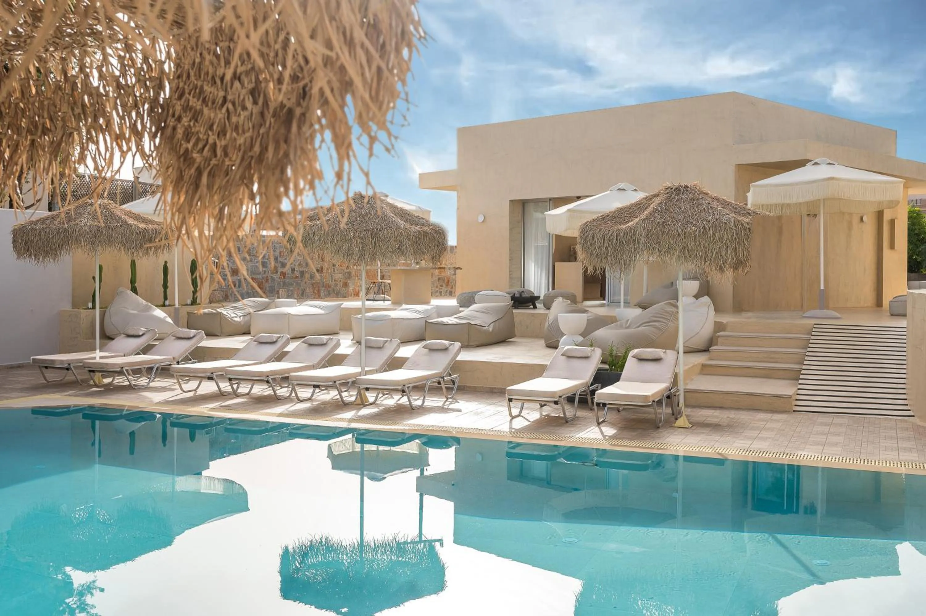 Swimming pool in Sunshine Boutique Hotel by Estia