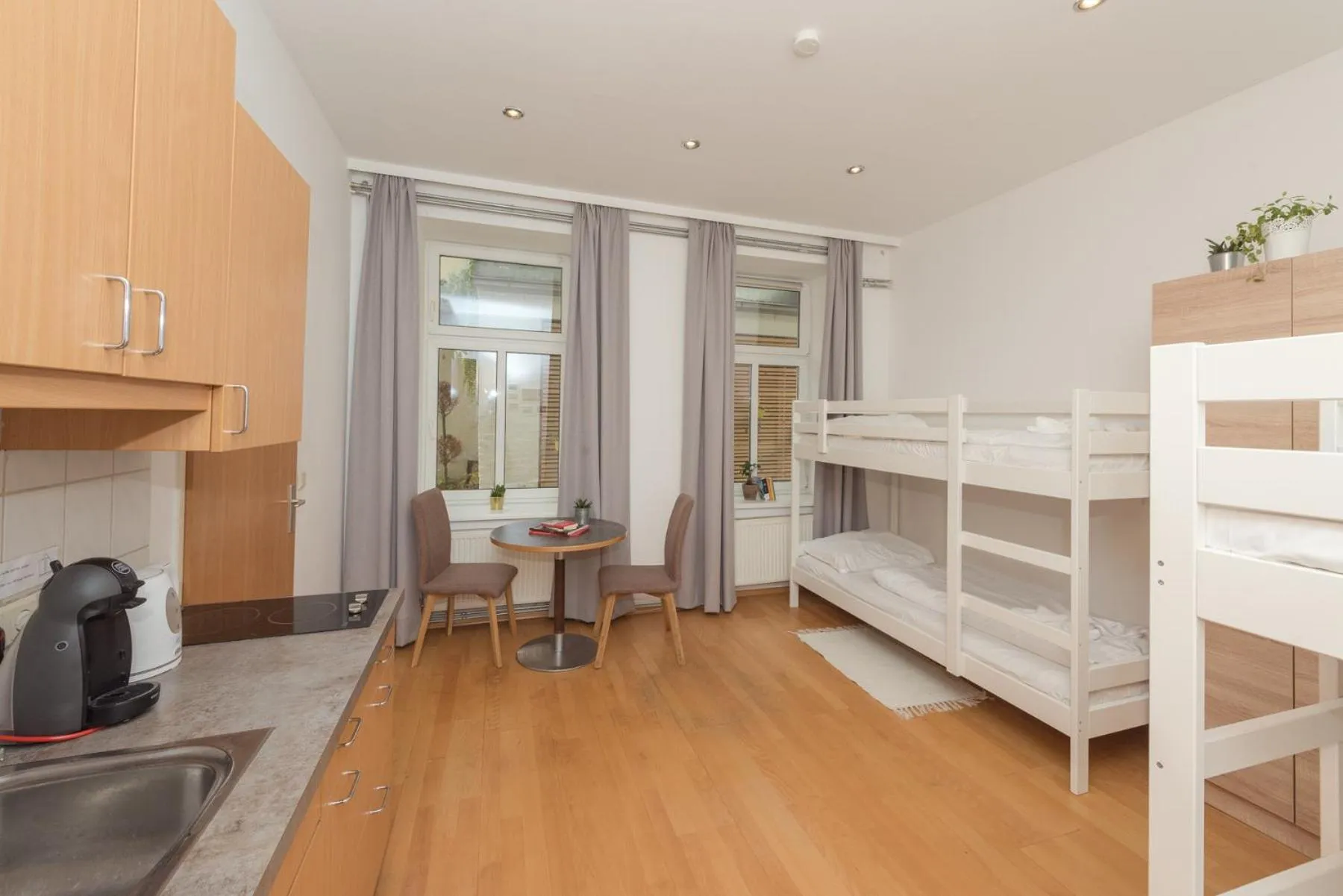 Bed in Metro Apartments Vienna