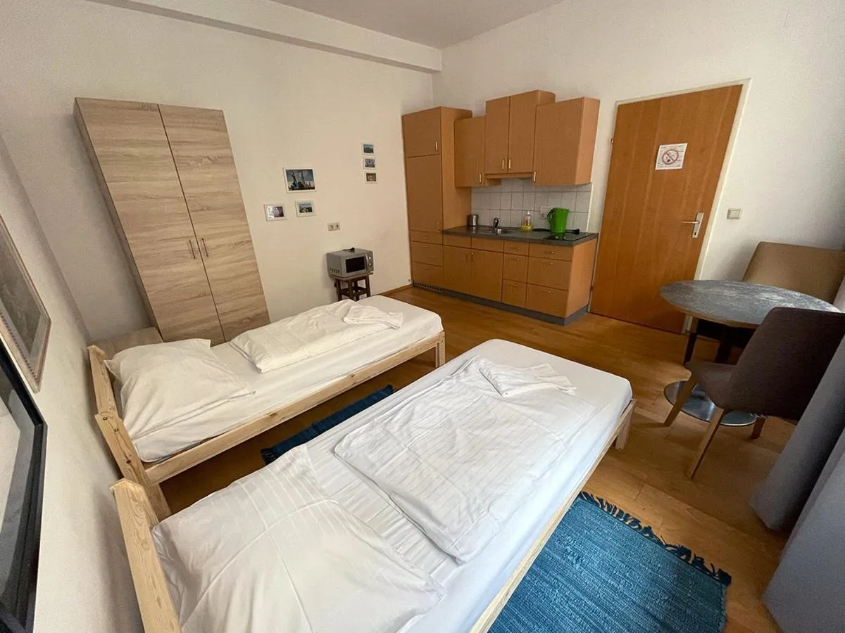 Bed in Metro Apartments Vienna