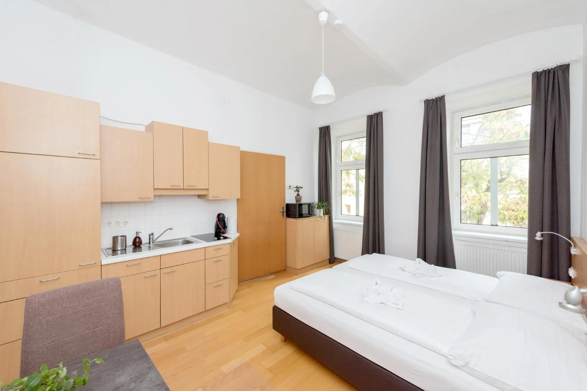 Bed in Metro Apartments Vienna