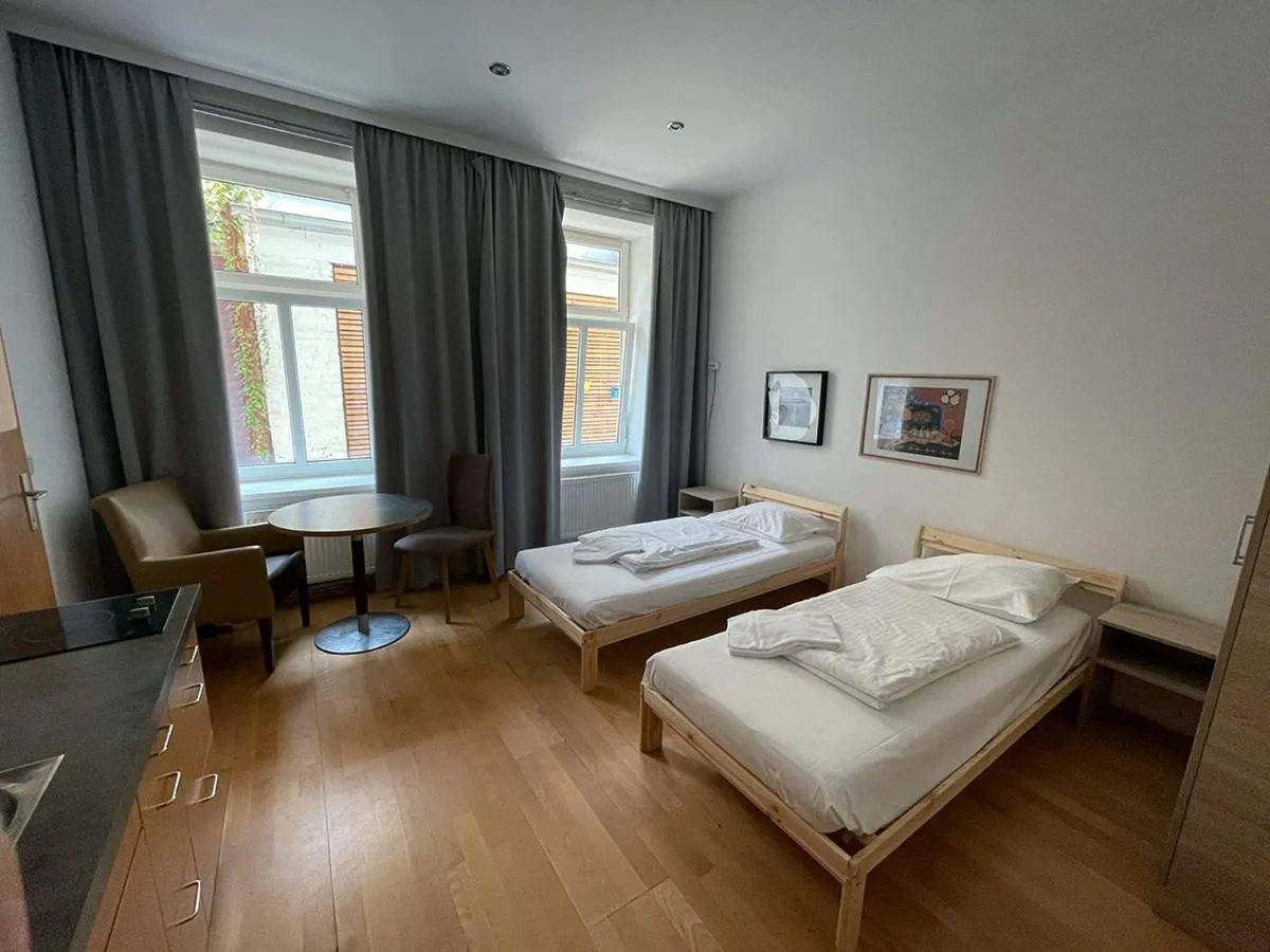 Bed in Metro Apartments Vienna