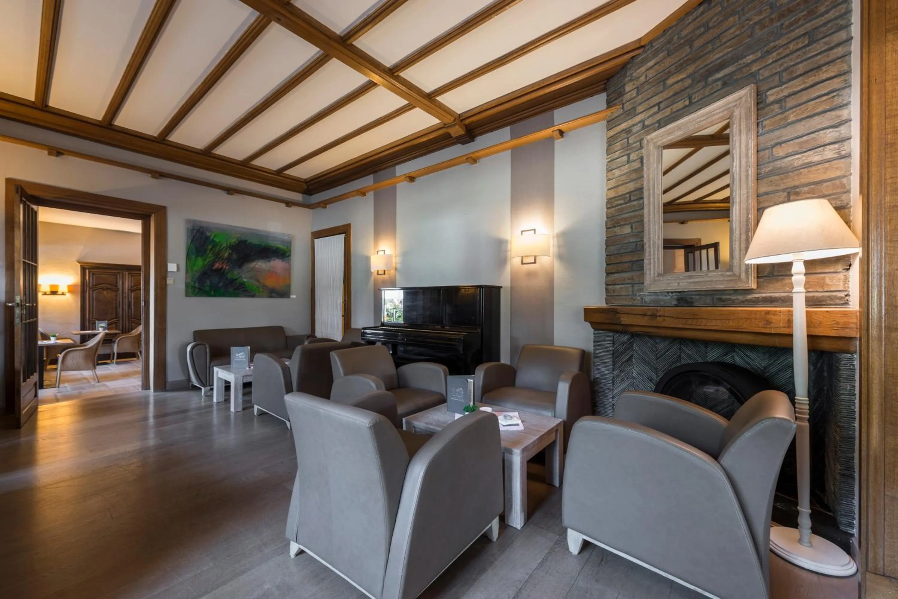 Lounge or bar in Hotel des Ardennes