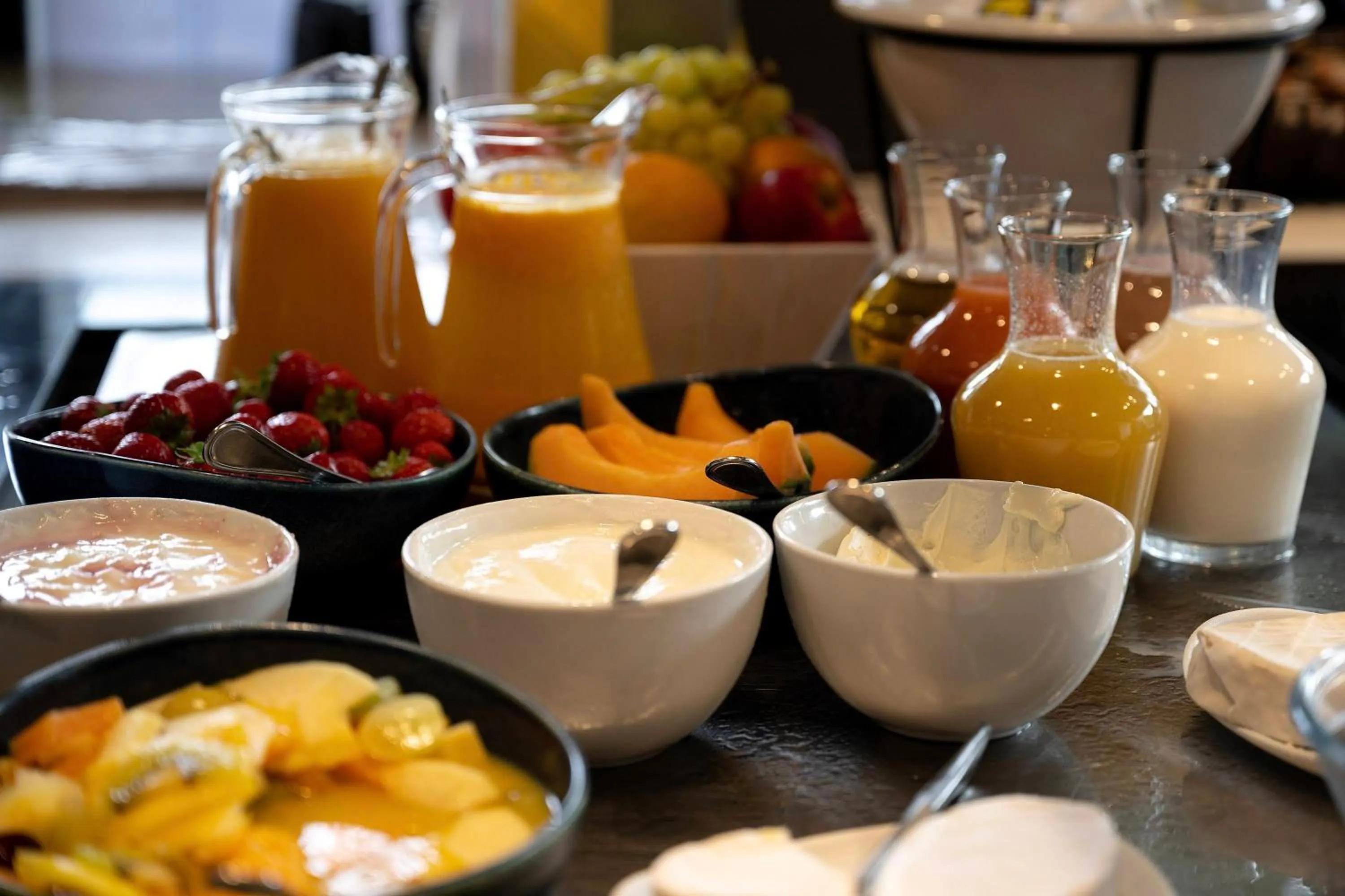 Breakfast in Hotel La Caleche